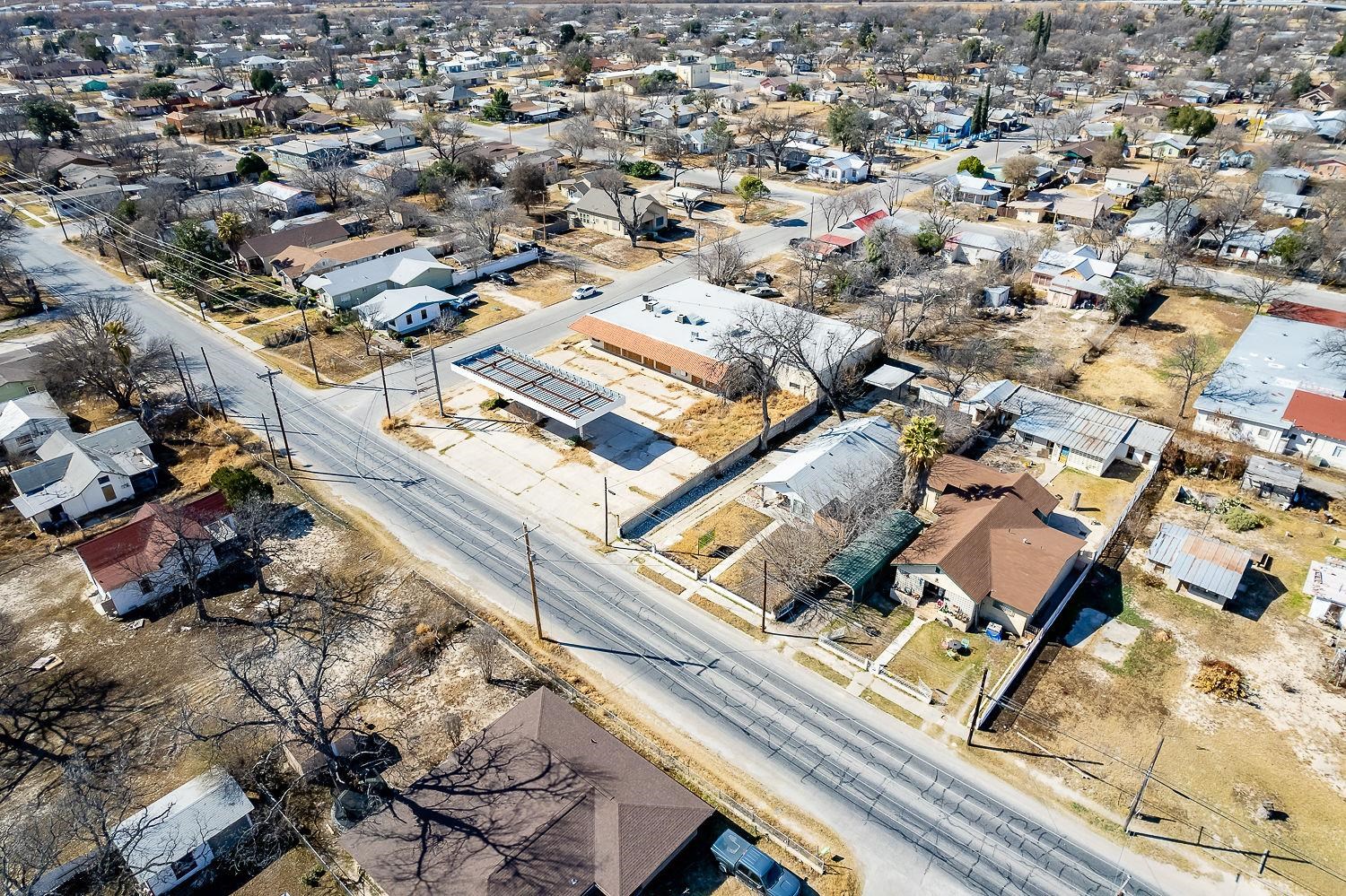 Image 8 of 50 For 811 Las Vacas