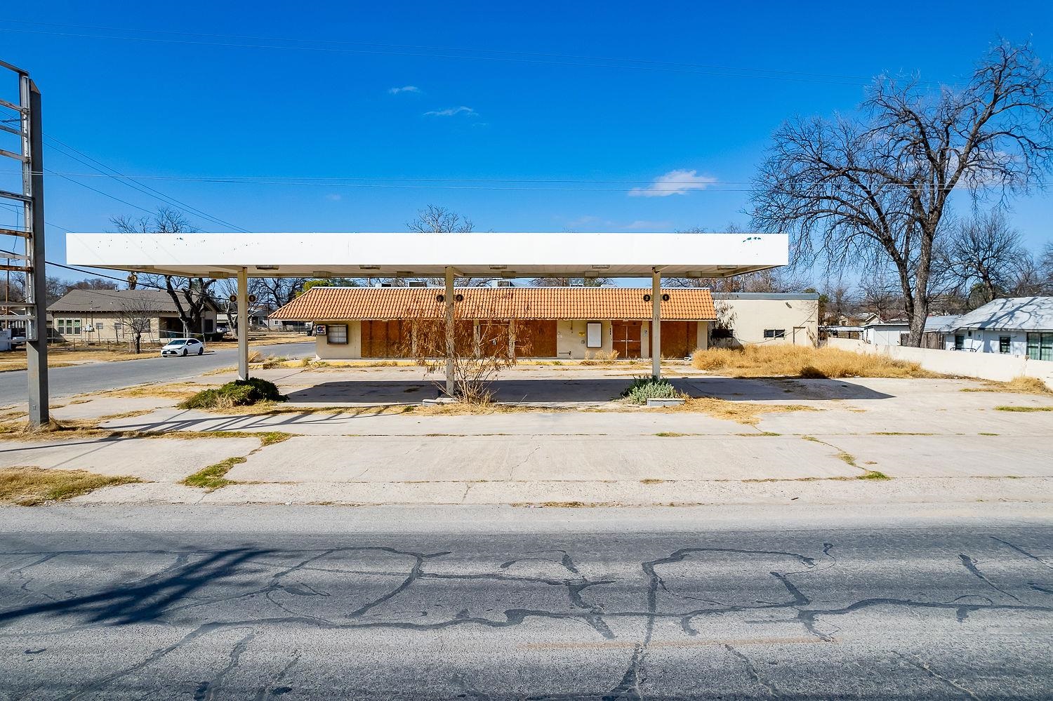 Image 9 of 50 For 811 Las Vacas