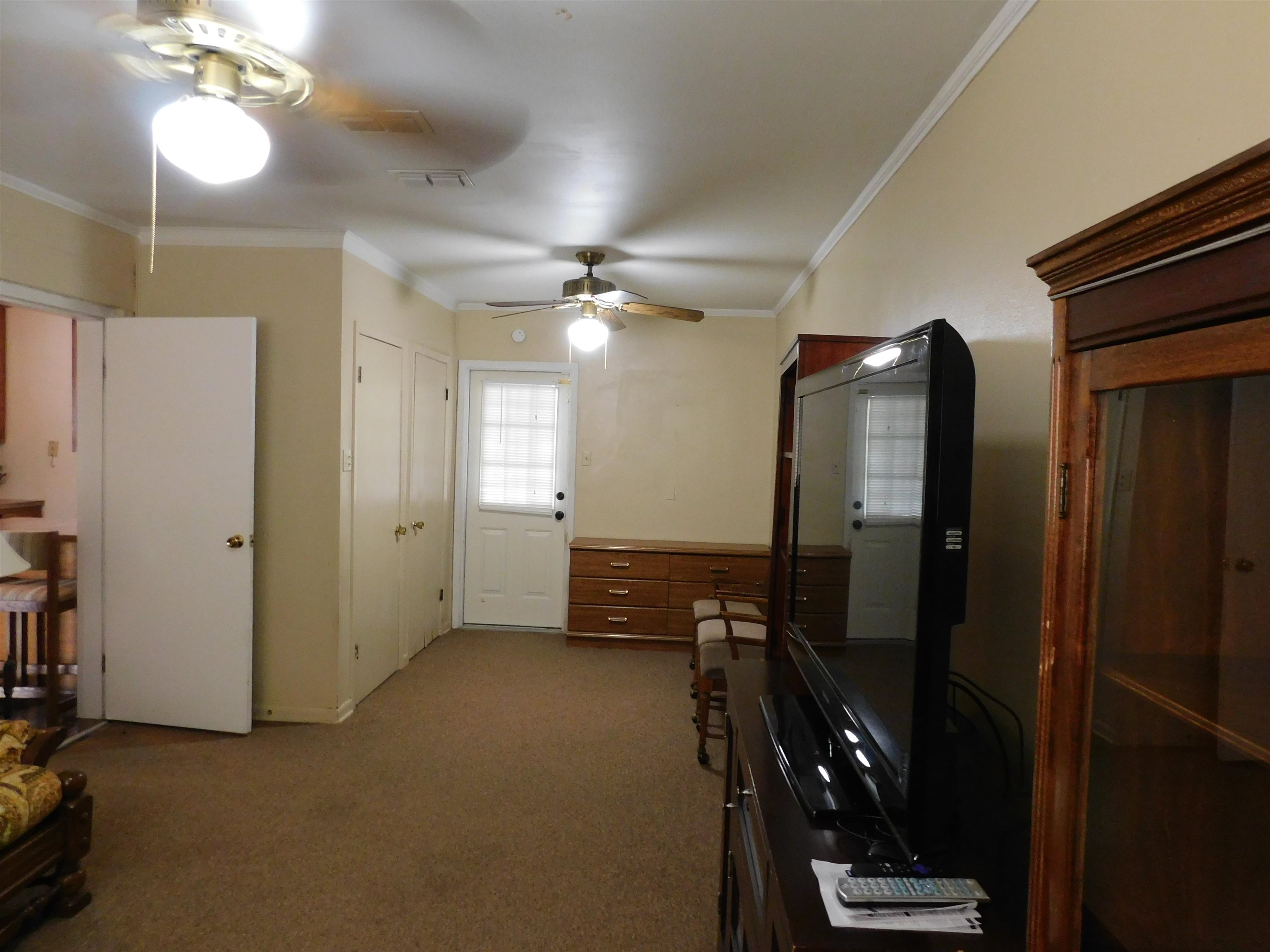 Image 14 of 17 For 610 7th W