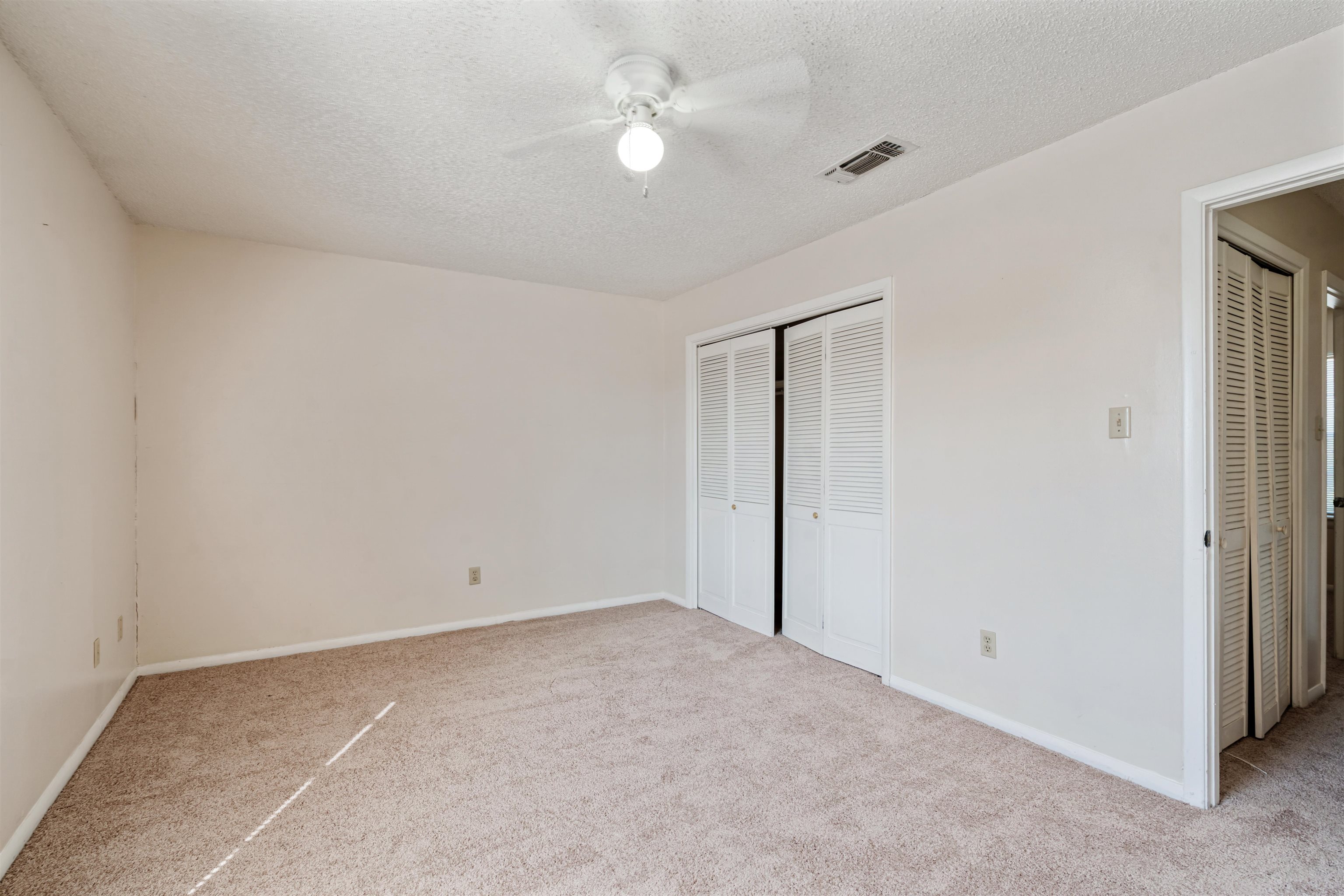 Image 15 of 17 For 221 Mary Lou