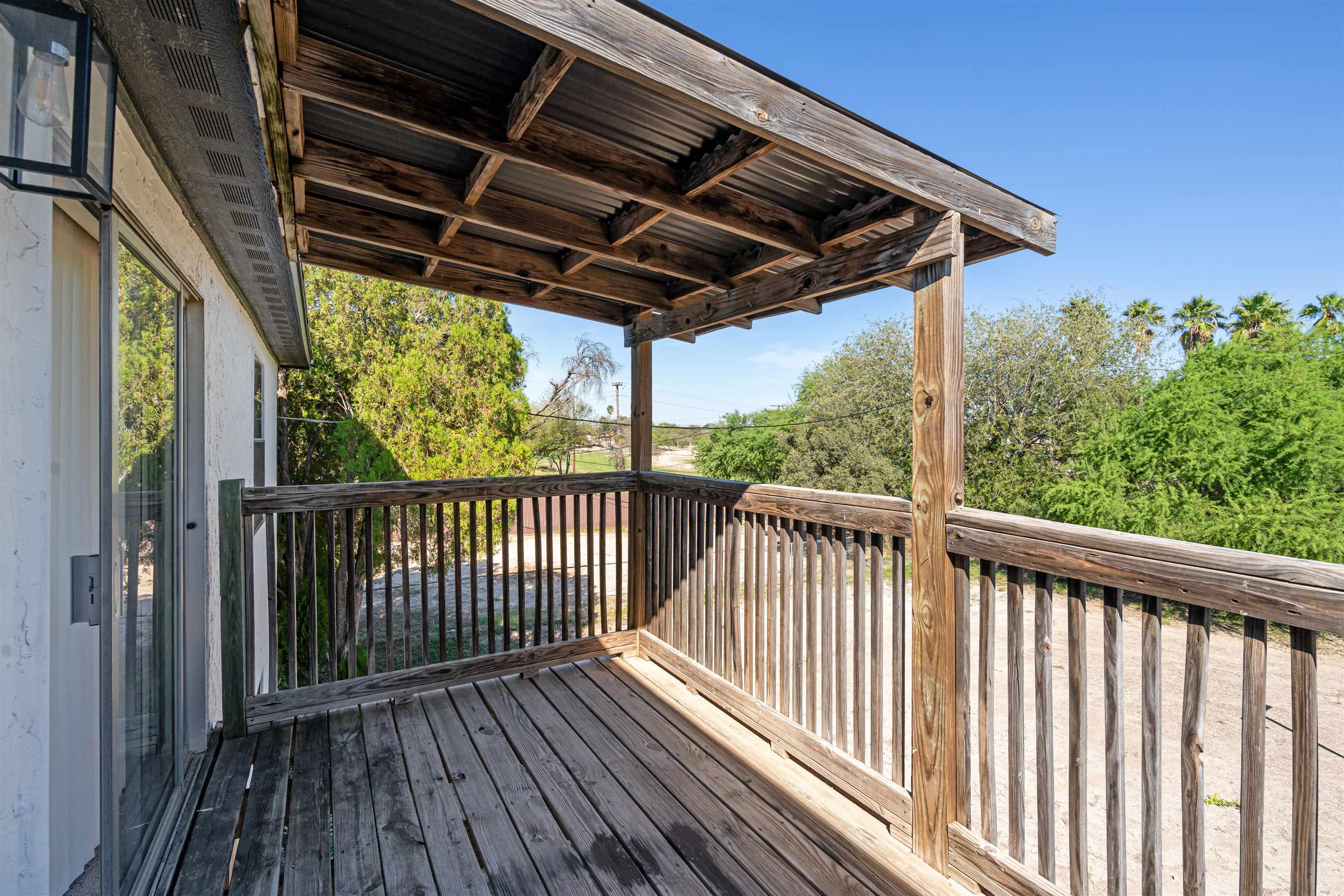 Image 16 of 17 For 221 Mary Lou