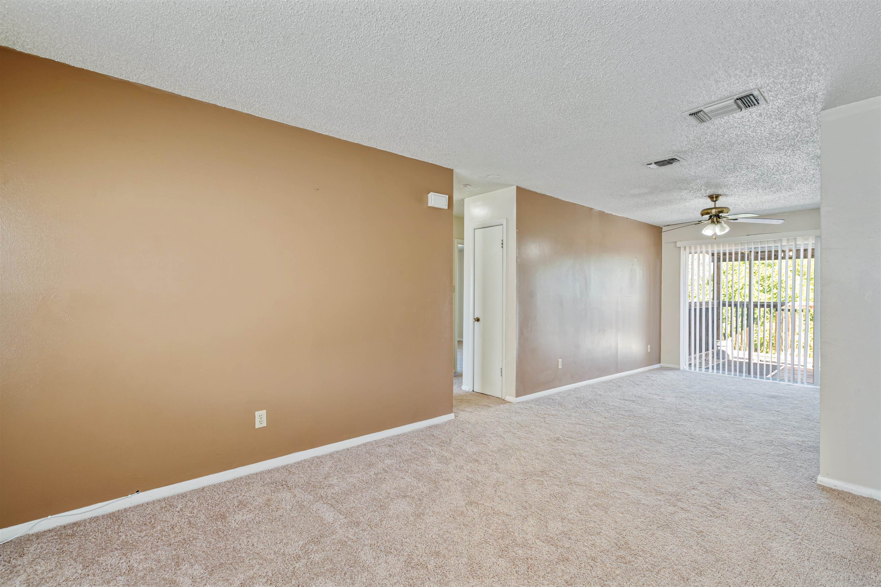 Image 3 of 17 For 221 Mary Lou