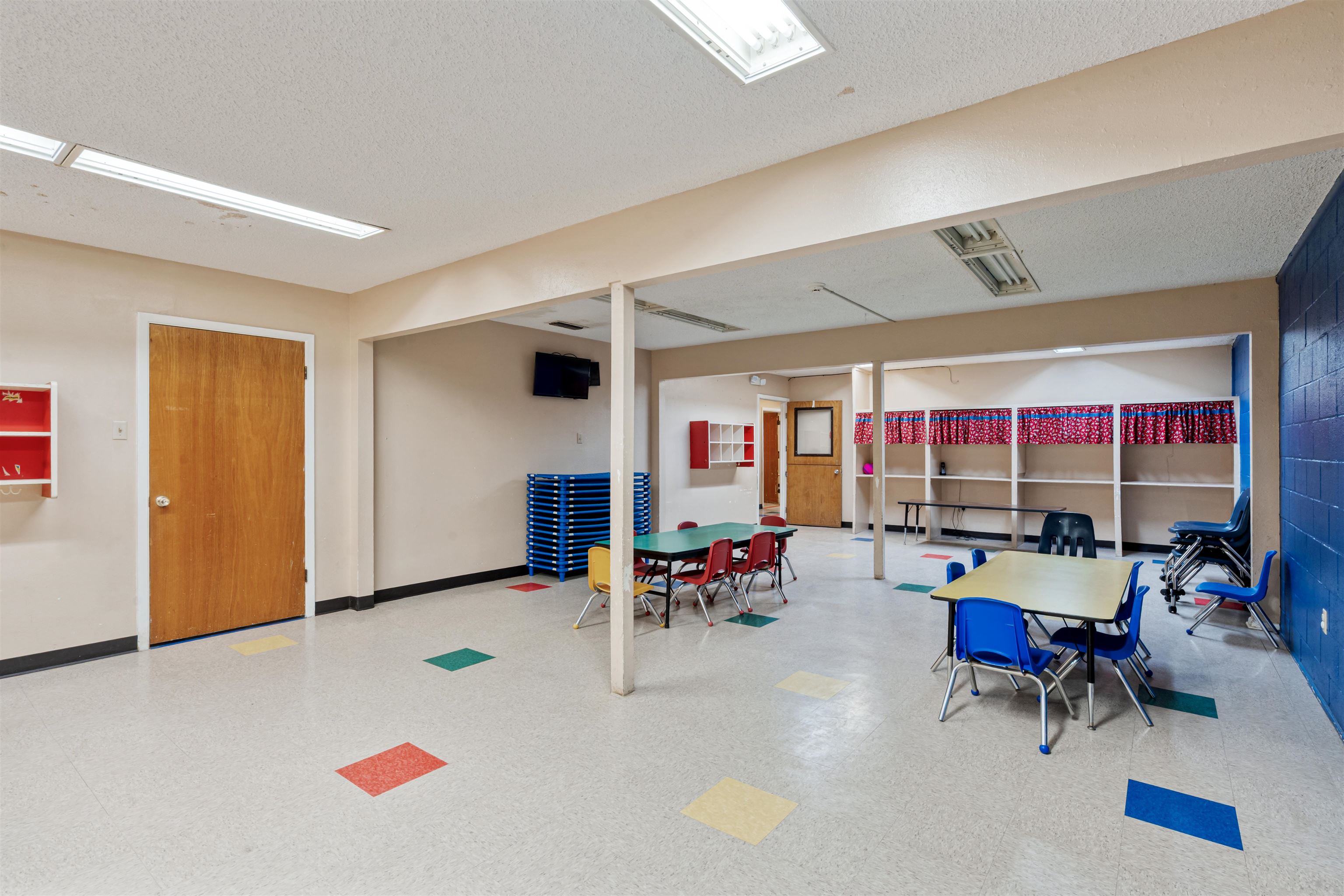 Image 18 of 48 For 3603 Veterans