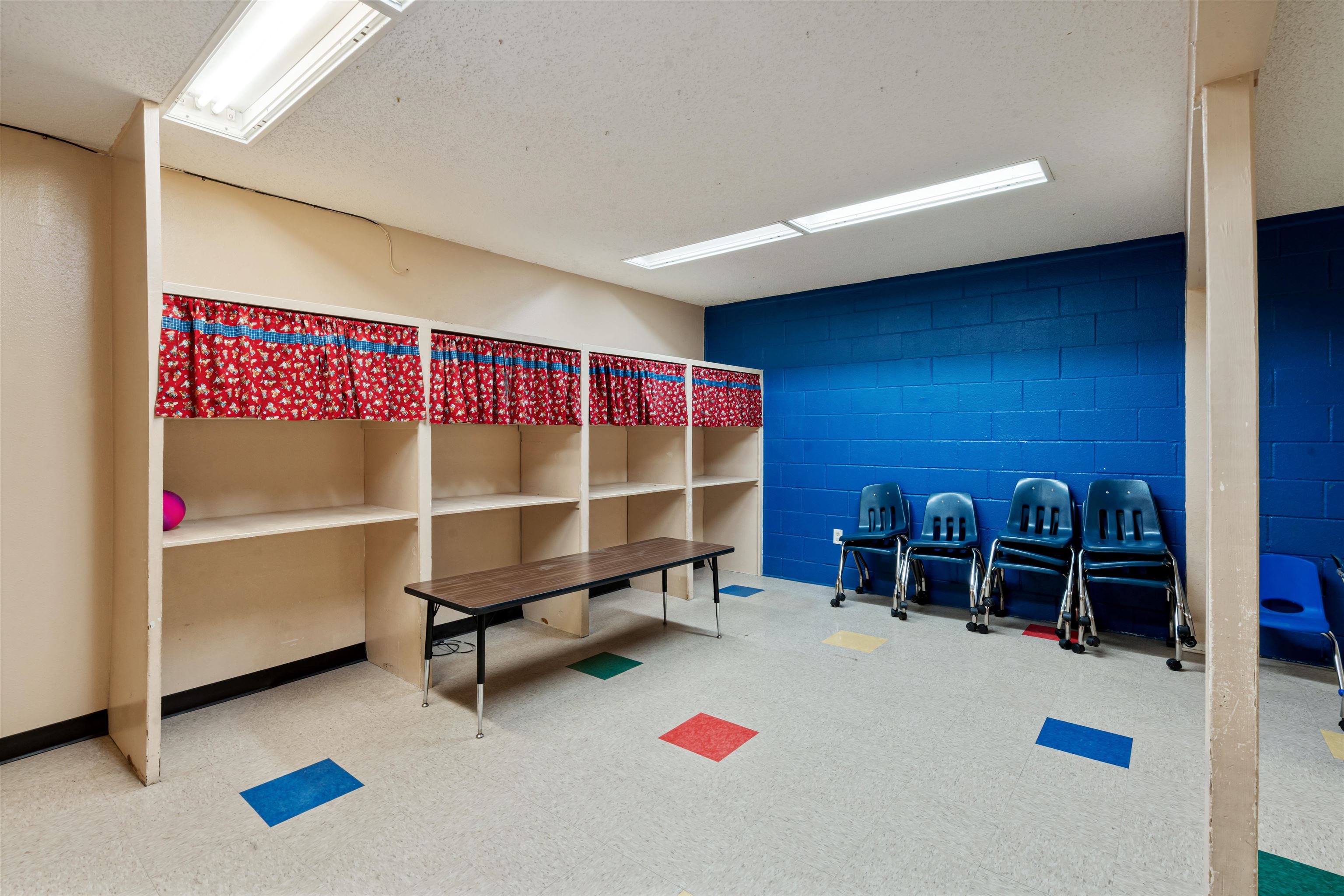 Image 22 of 48 For 3603 Veterans