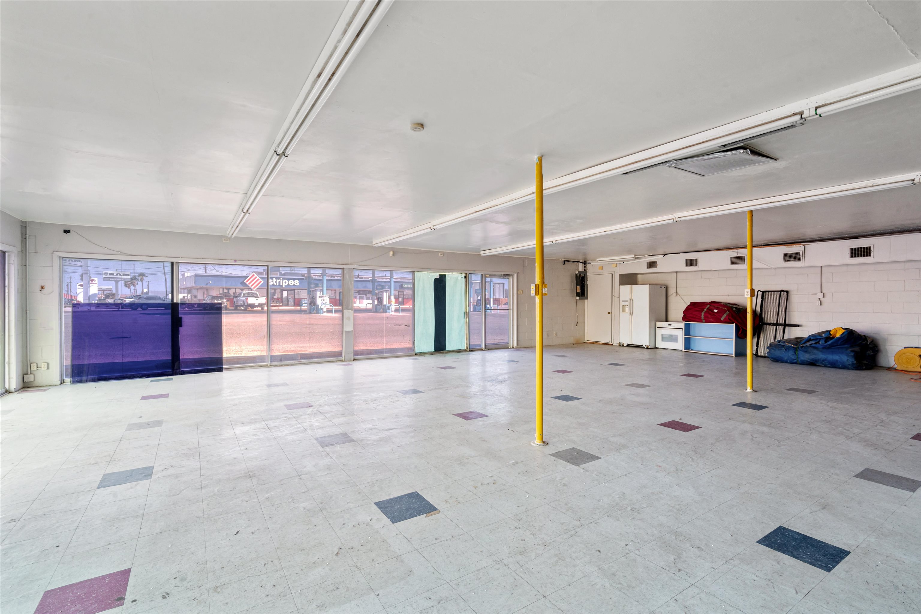 Image 34 of 48 For 3603 Veterans