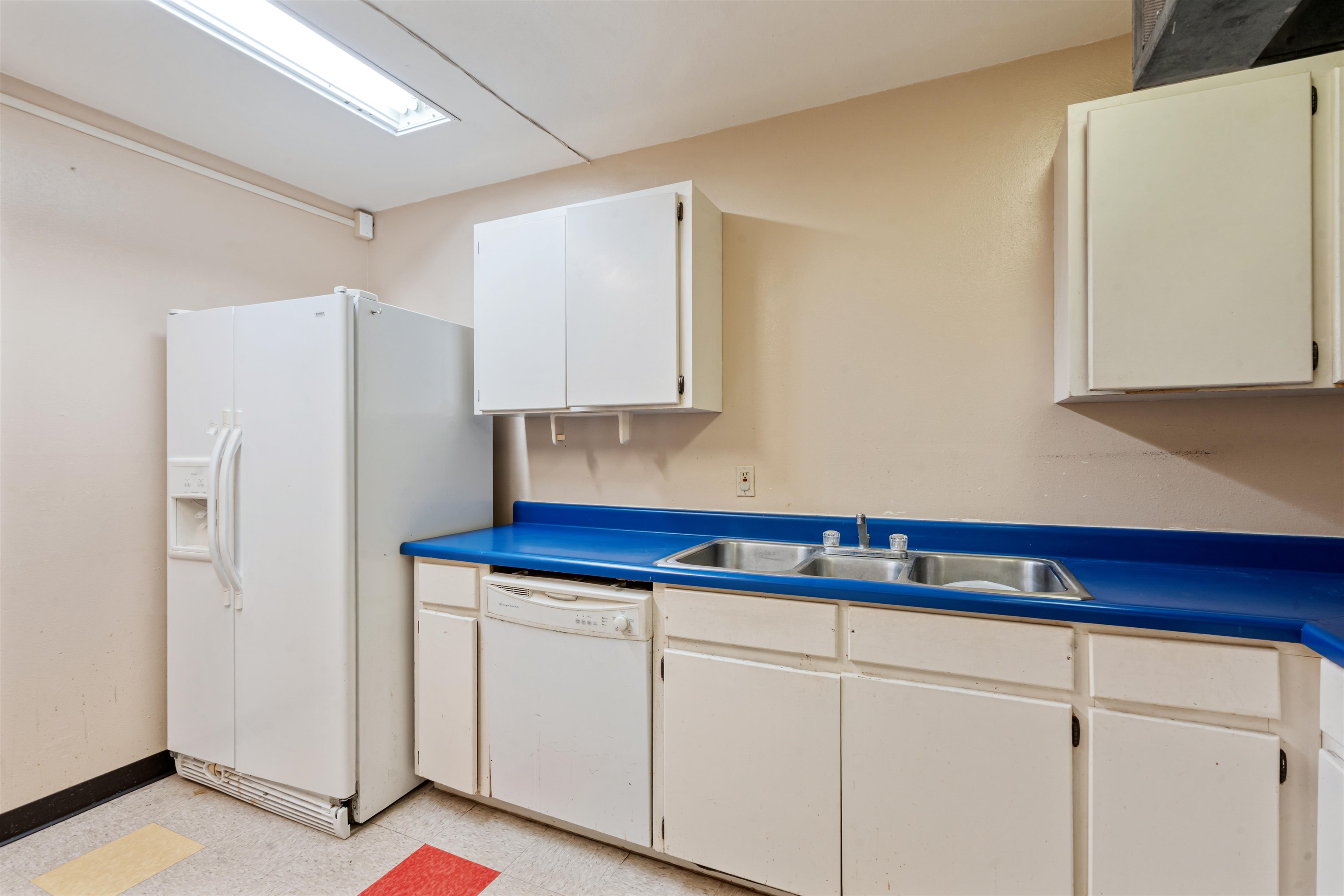 Image 35 of 48 For 3603 Veterans