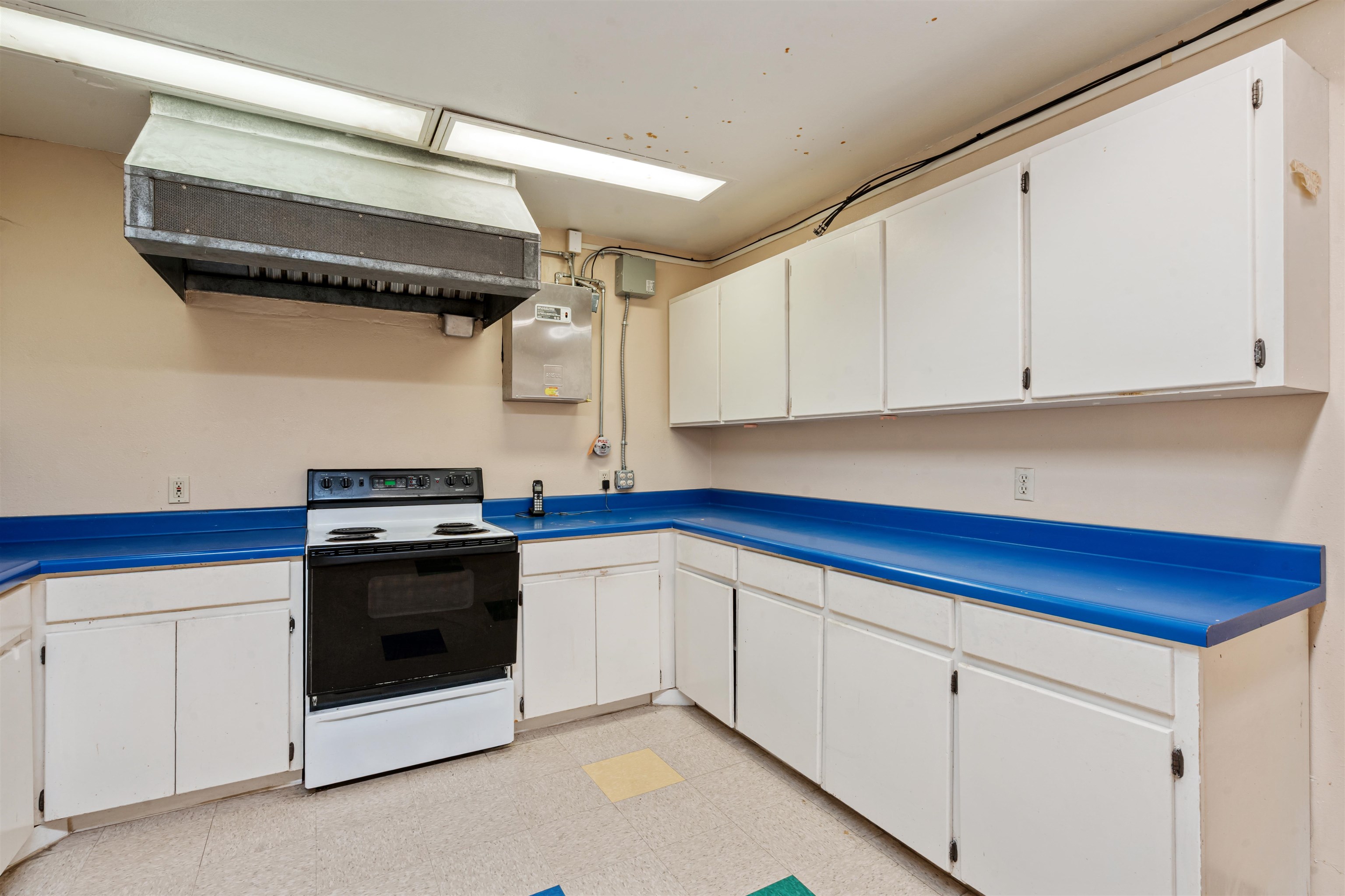 Image 36 of 48 For 3603 Veterans