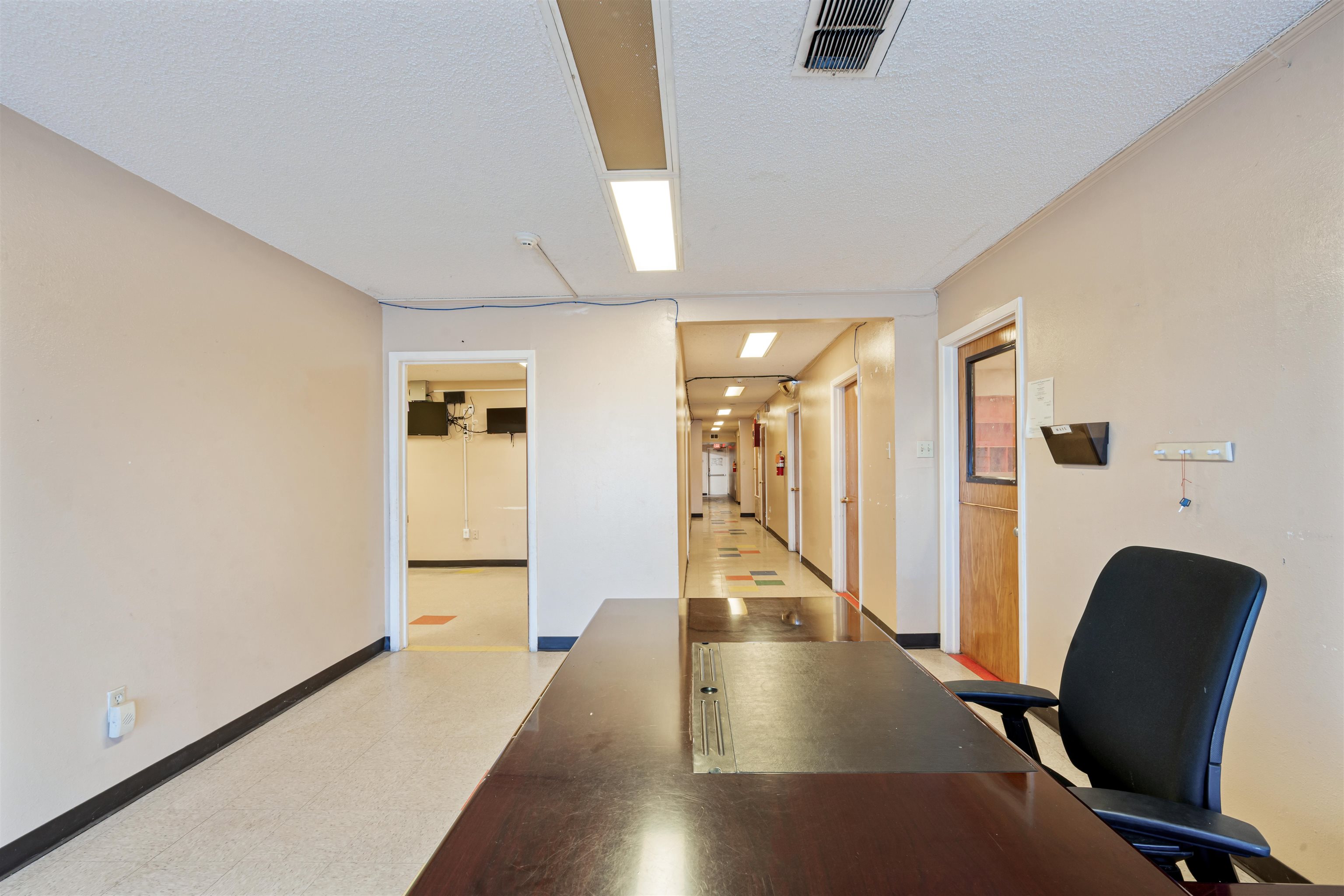 Image 7 of 48 For 3603 Veterans