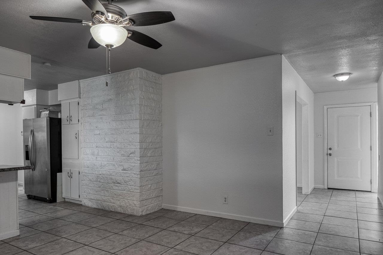 Image 16 of 20 For 243 Elizabeth