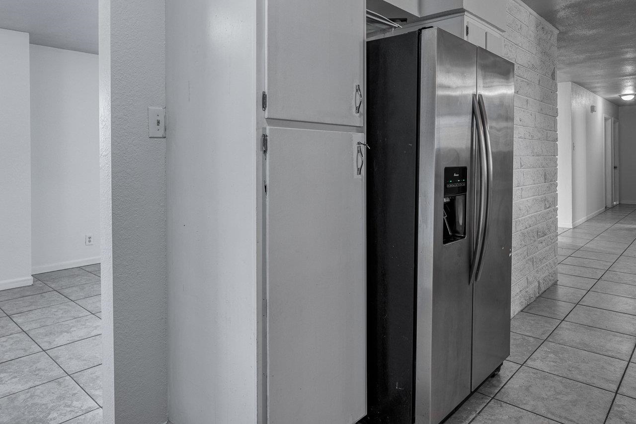 Image 9 of 20 For 243 Elizabeth