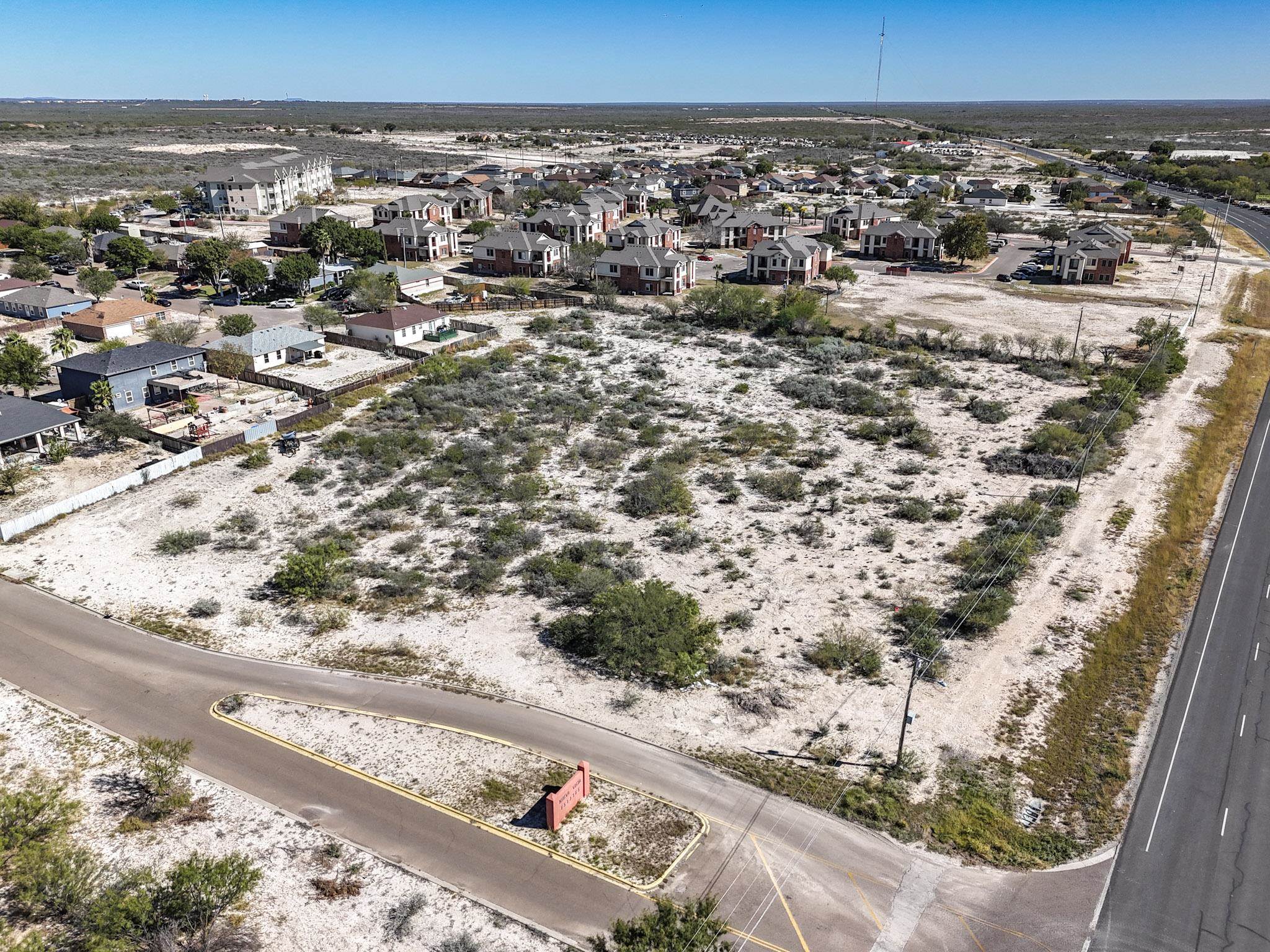 Image 4 of 13 For 146 & 147 Vista Hermosa