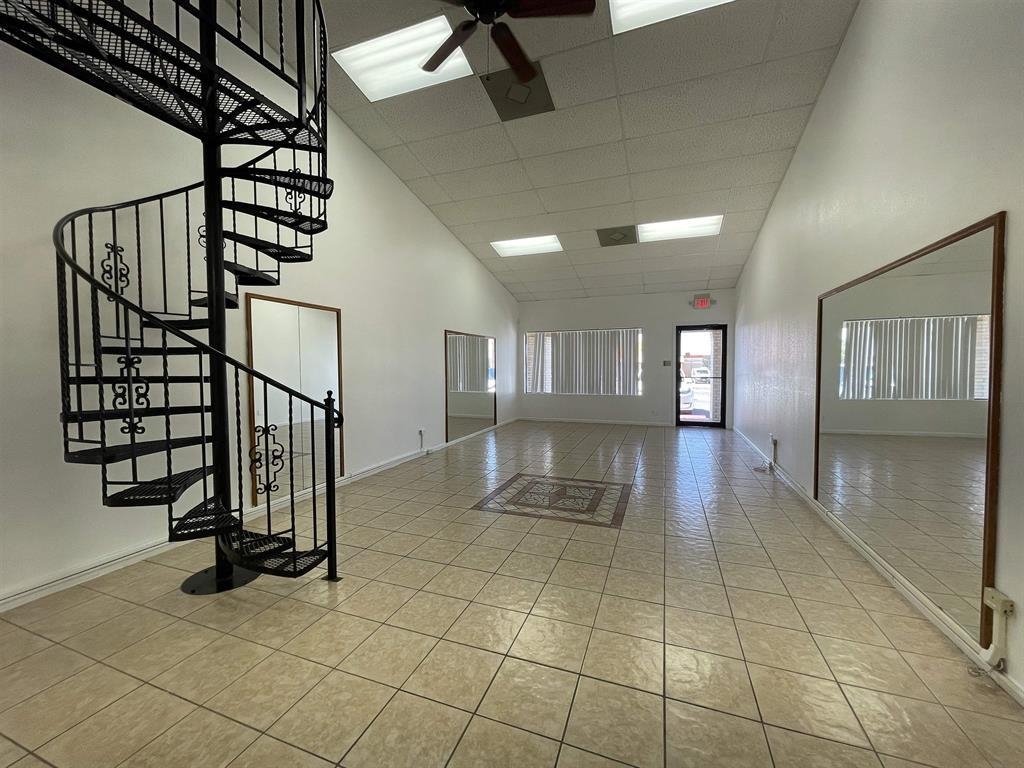 Image 3 of 7 For 2107 Veterans