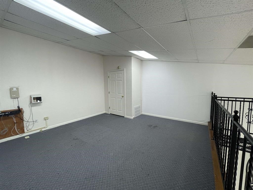 Image 4 of 7 For 2107 Veterans