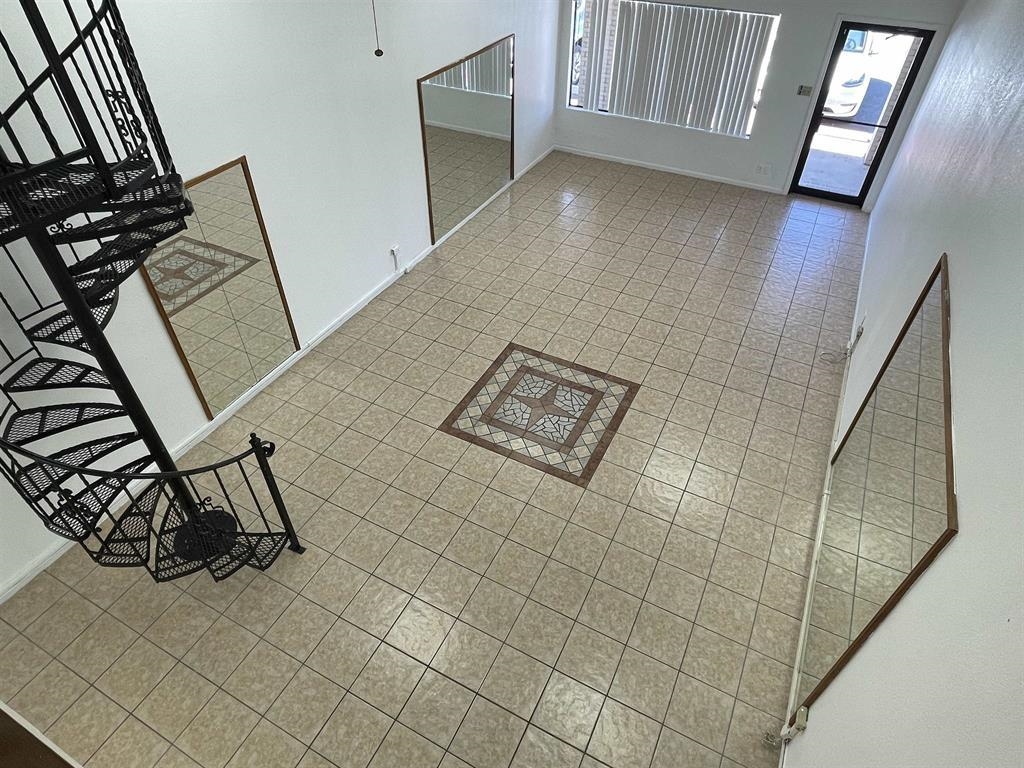 Image 5 of 7 For 2107 Veterans