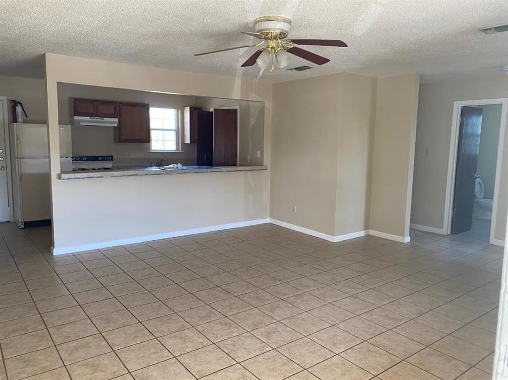 Image 3 of 4 For 110 Shannon Circle Unit A