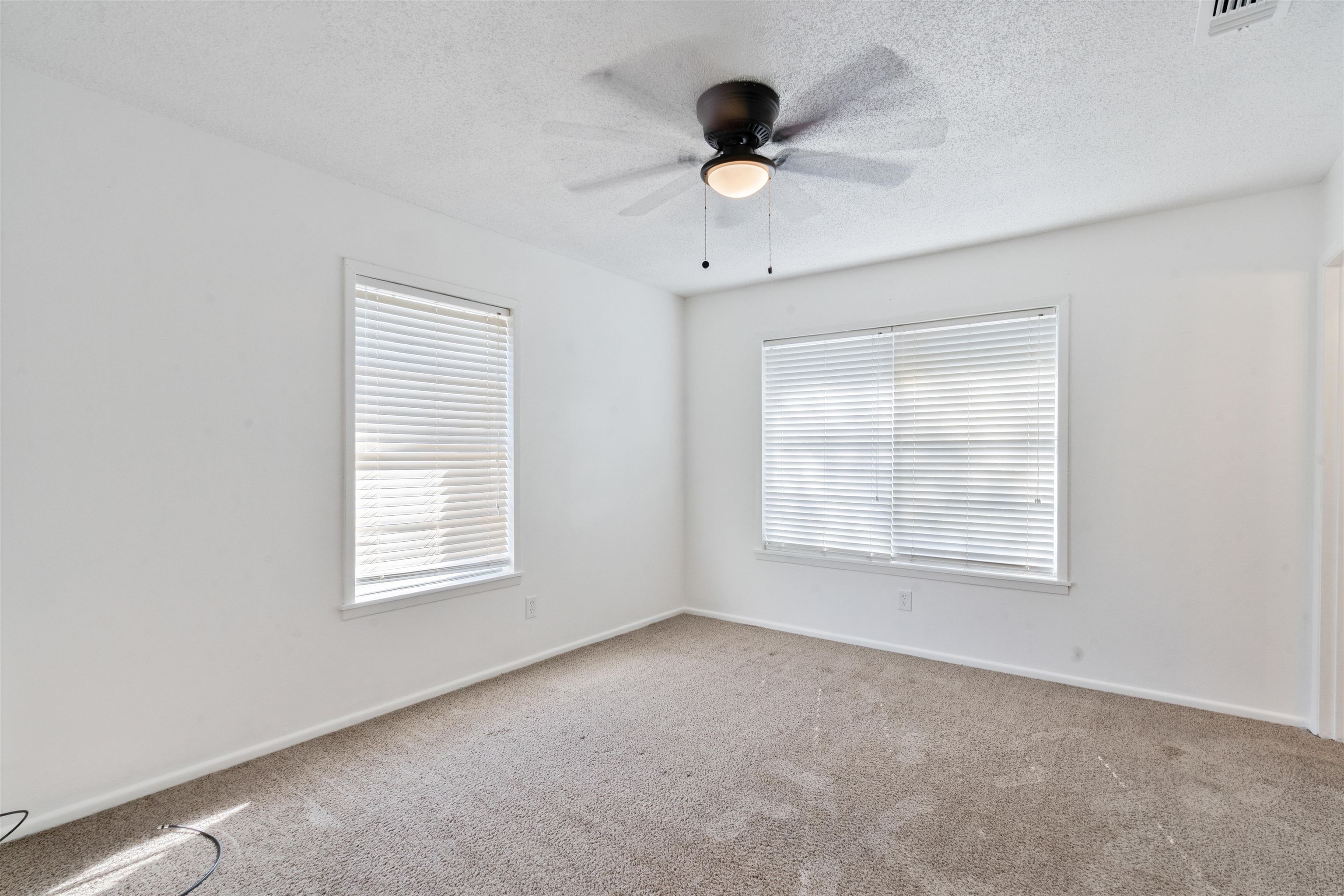 Image 16 of 21 For 1301 2nd E 