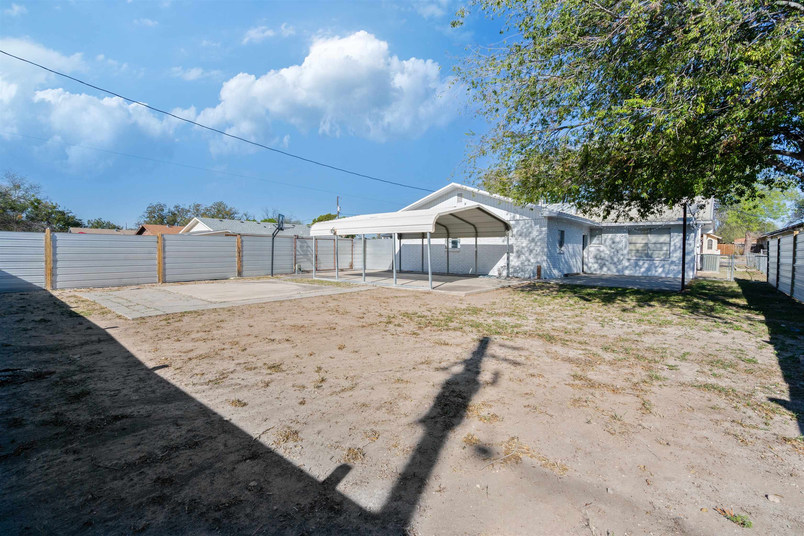 Image 21 of 21 For 1301 2nd E 