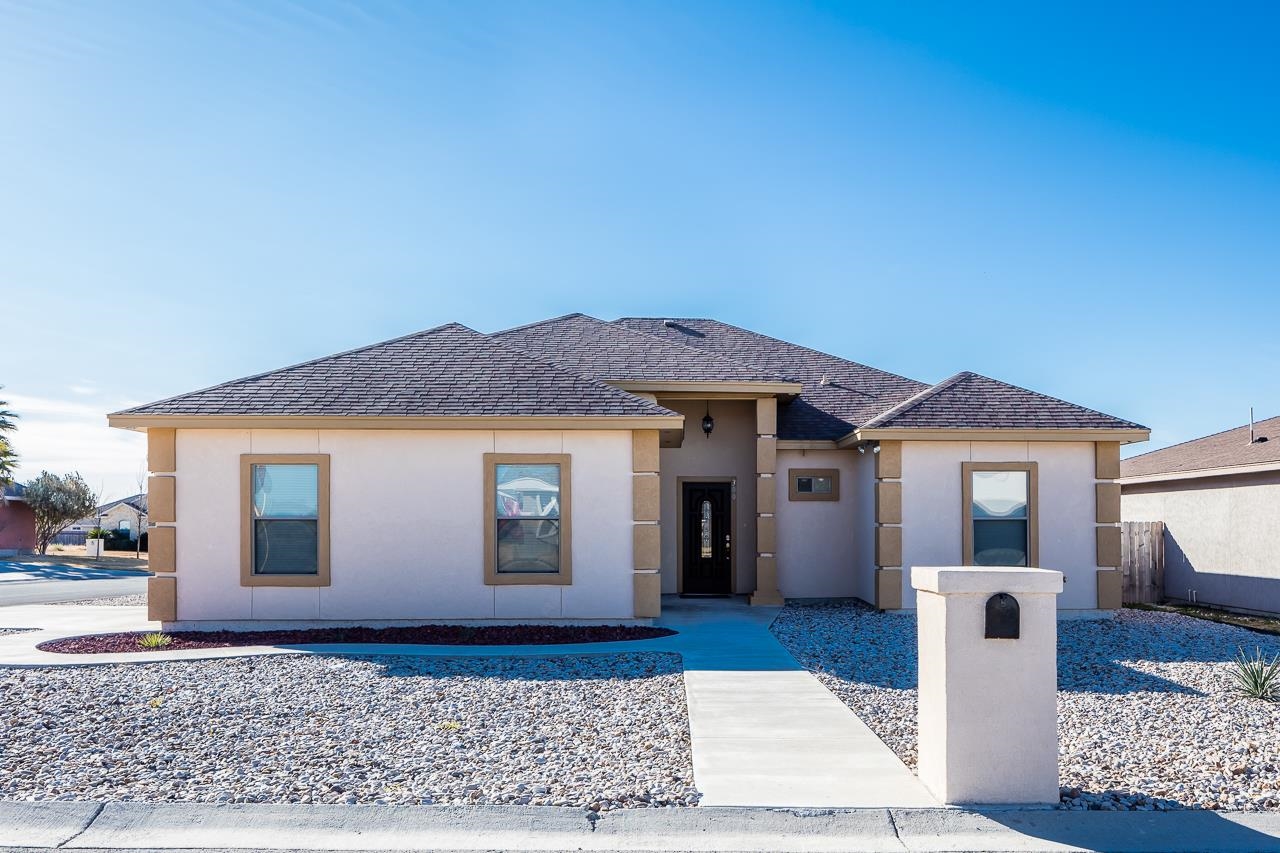 Details for 300 Don Martin, Del Rio, TX 78840