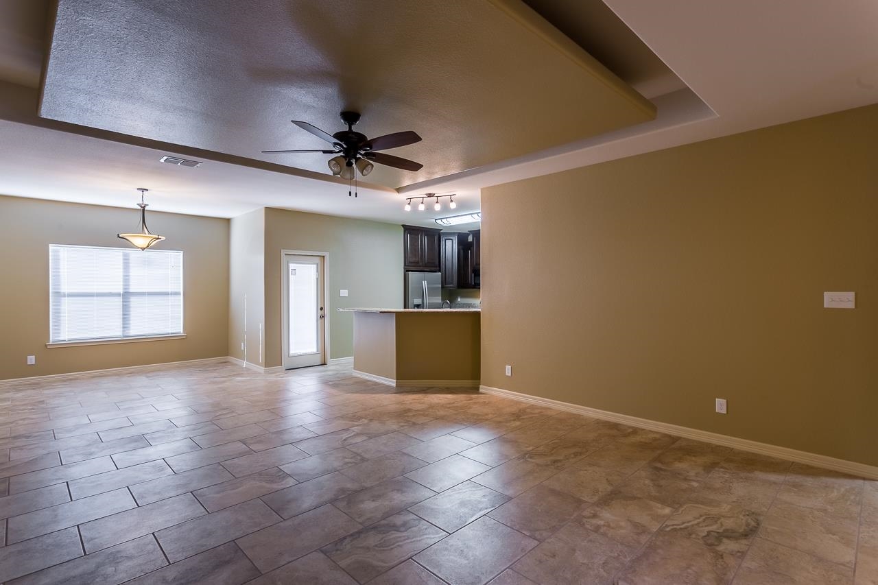 Image 5 of 24 For 300 Don Martin