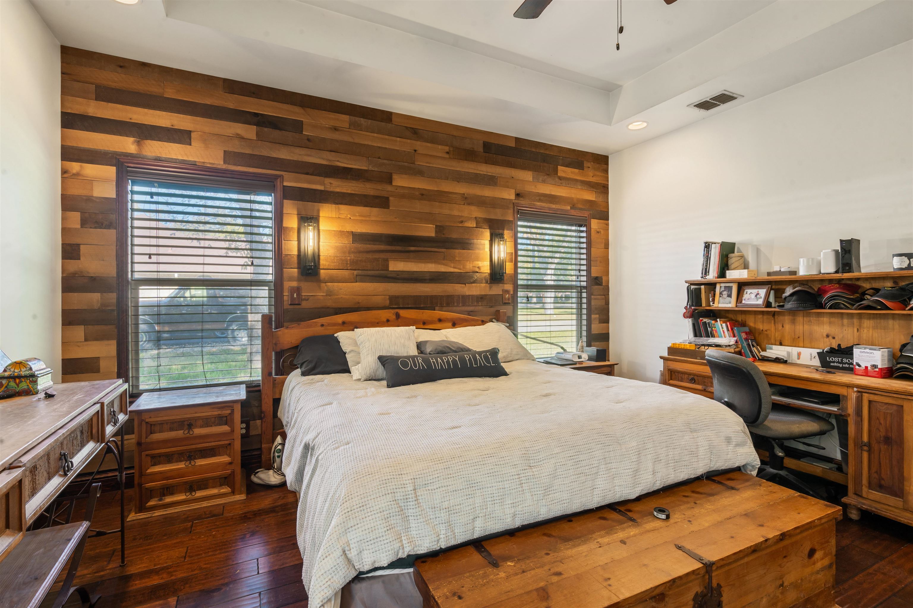 Image 22 of 42 For 121 Guyler  