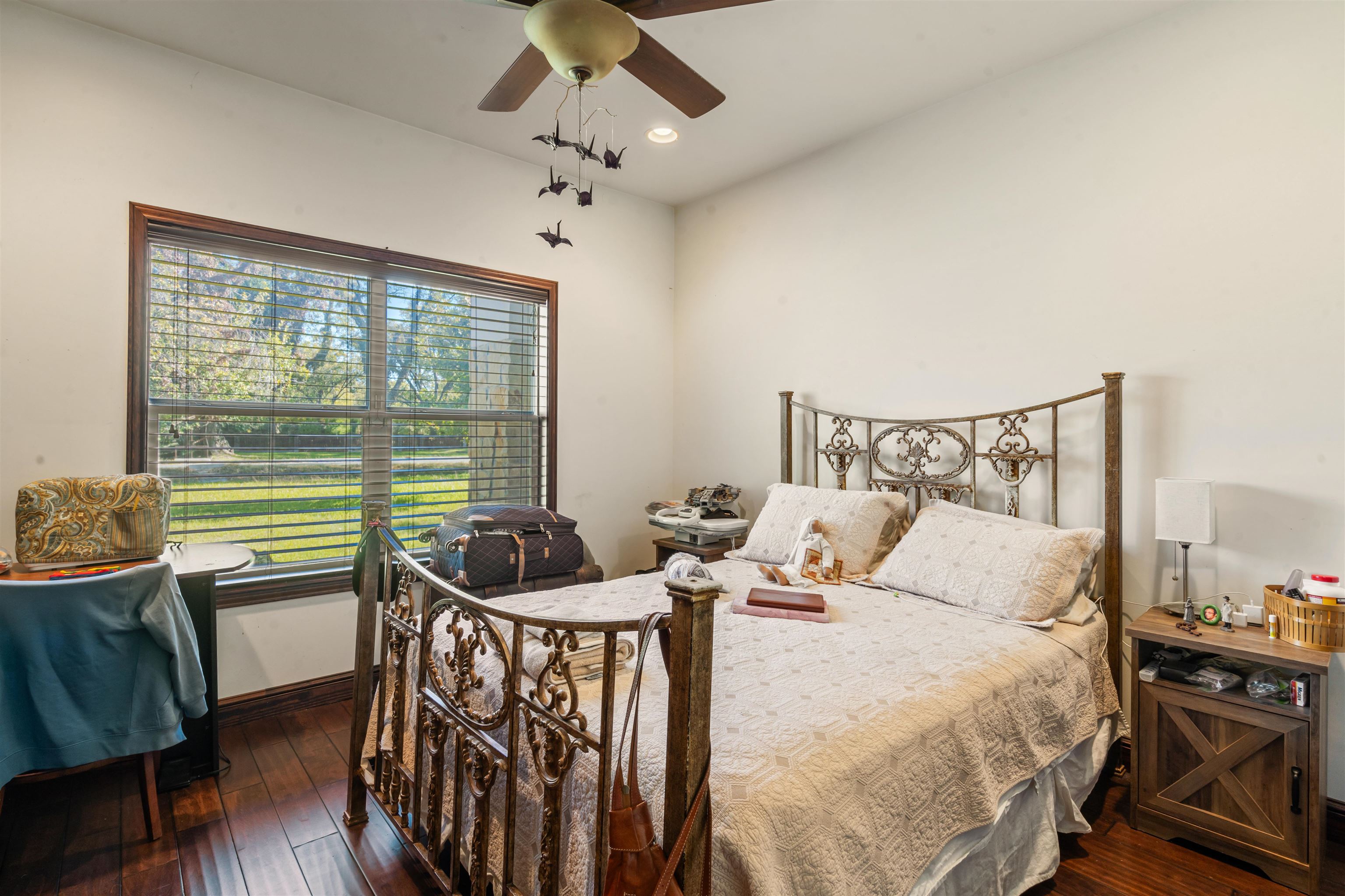 Image 28 of 42 For 121 Guyler  