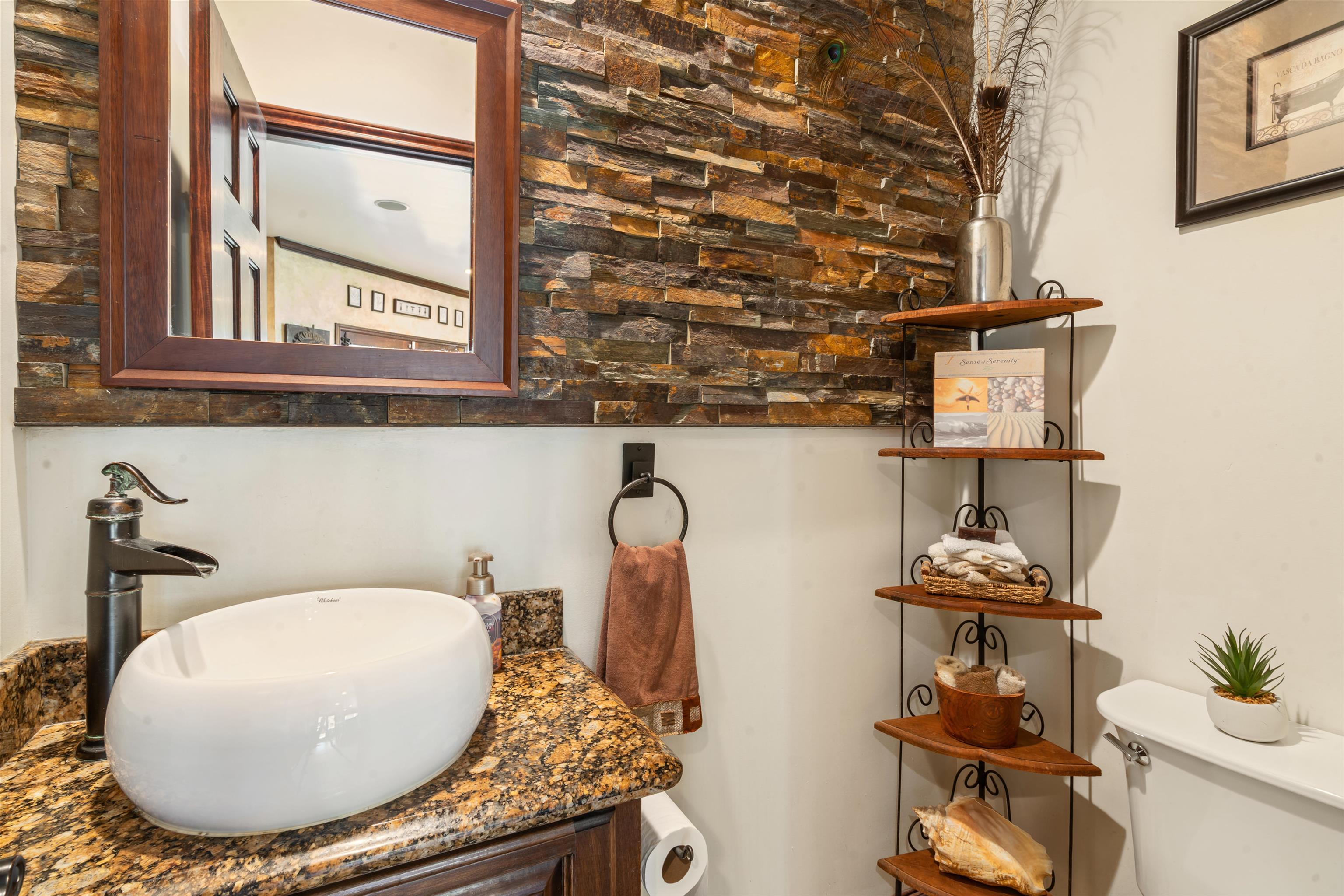 Image 37 of 42 For 121 Guyler  