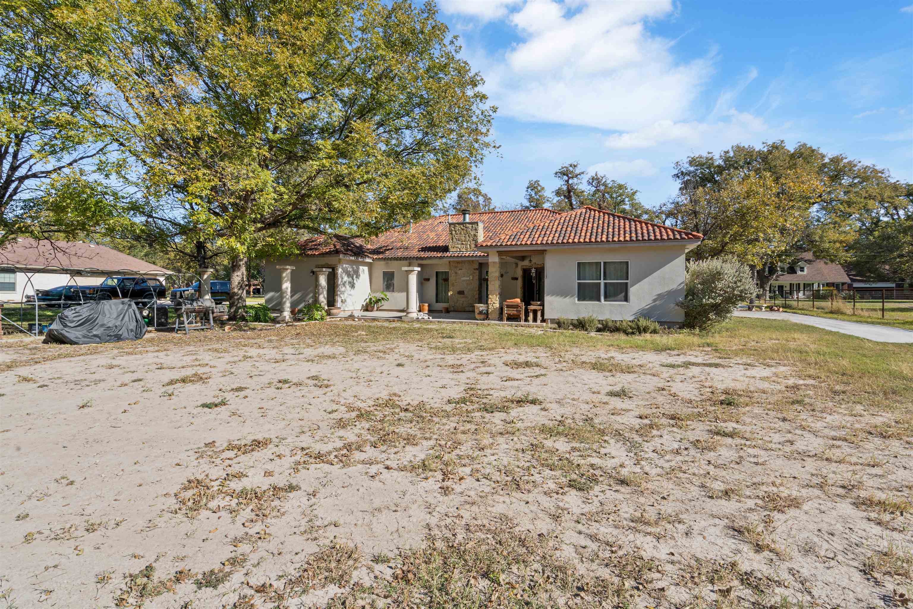 Image 40 of 42 For 121 Guyler  