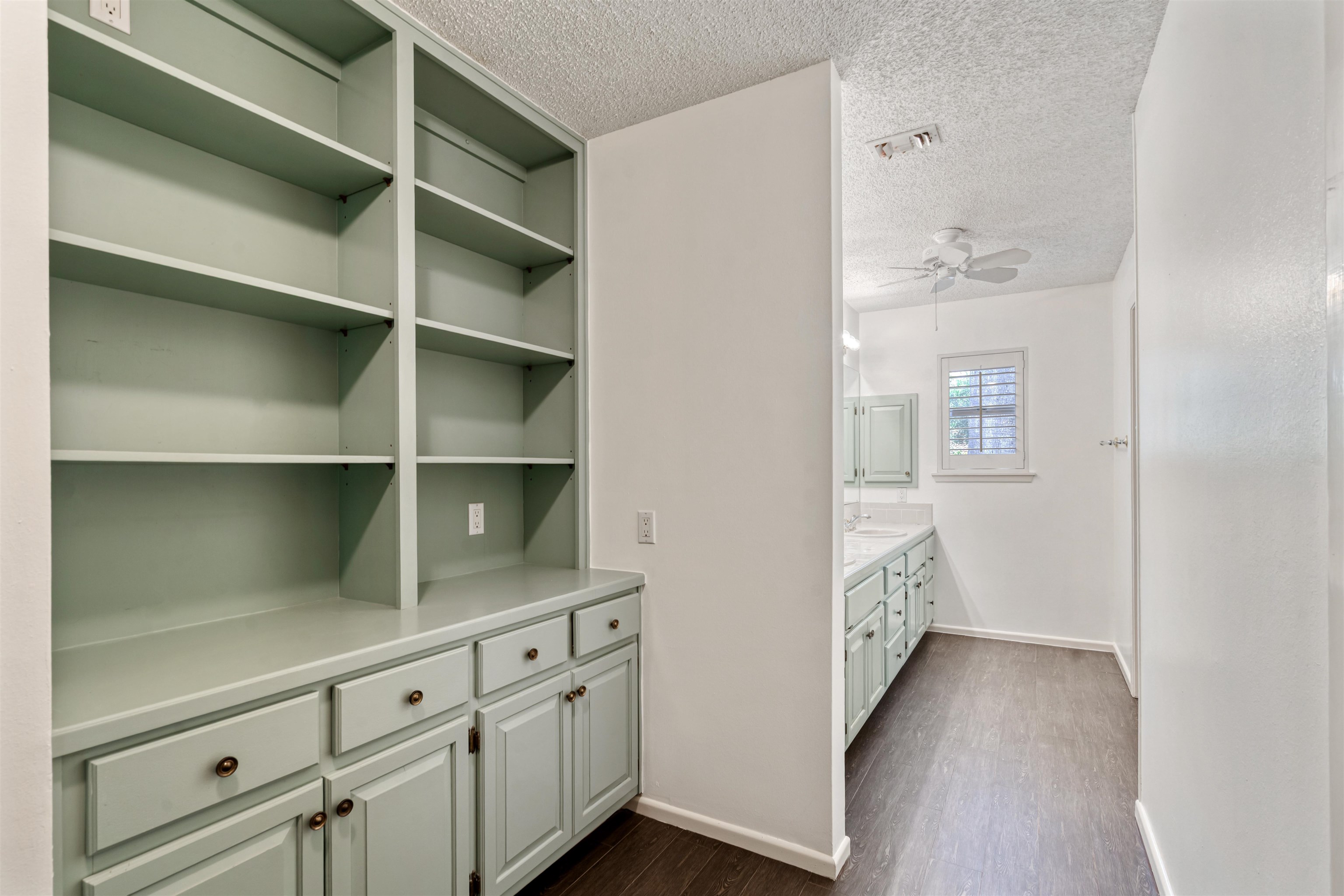 Image 24 of 48 For 108 Ceniza Hills Cir