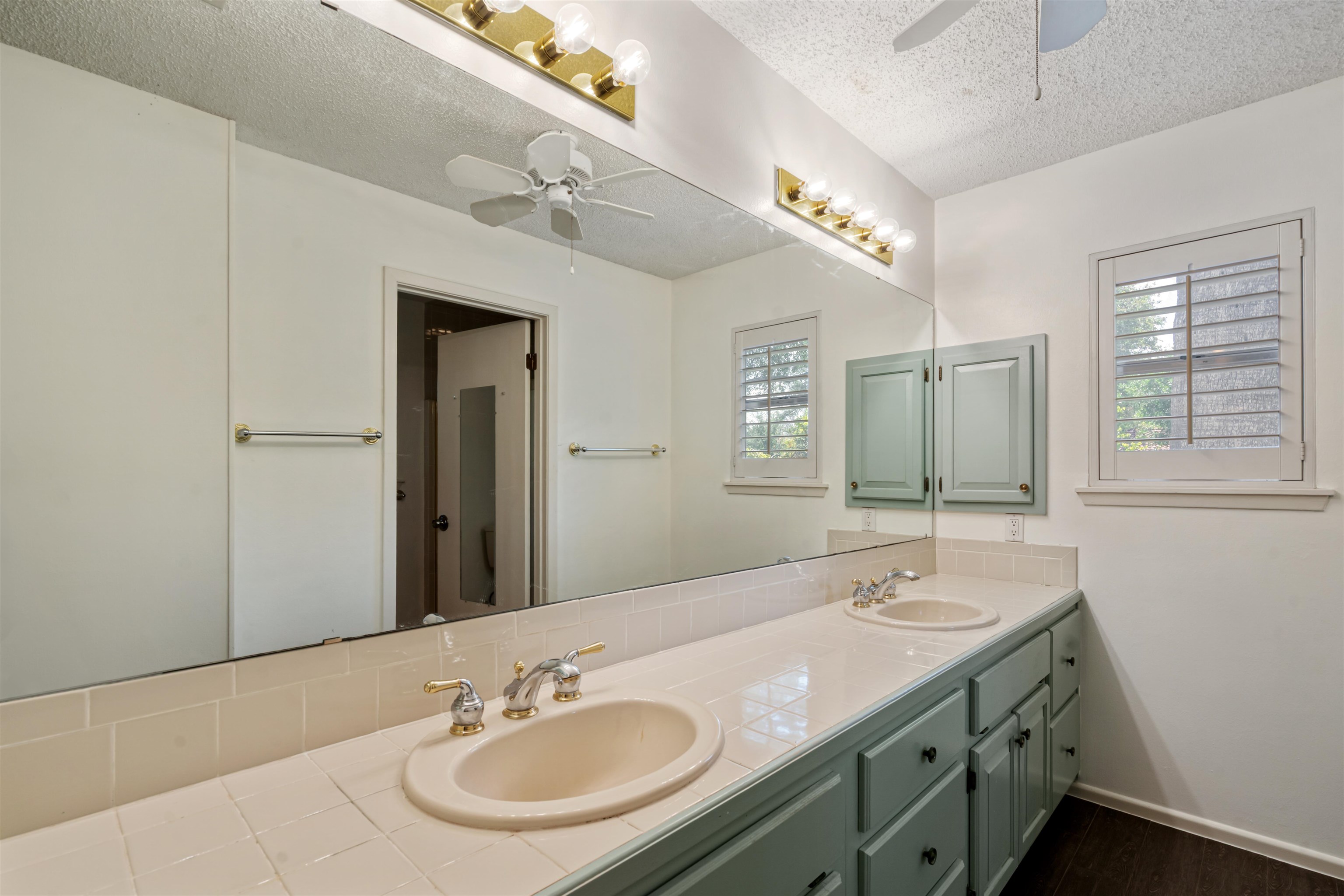 Image 25 of 48 For 108 Ceniza Hills Cir