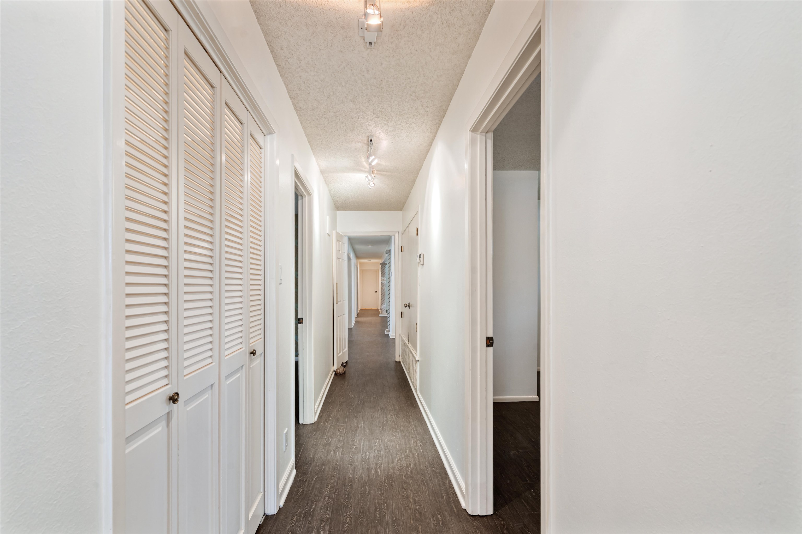 Image 35 of 48 For 108 Ceniza Hills Cir