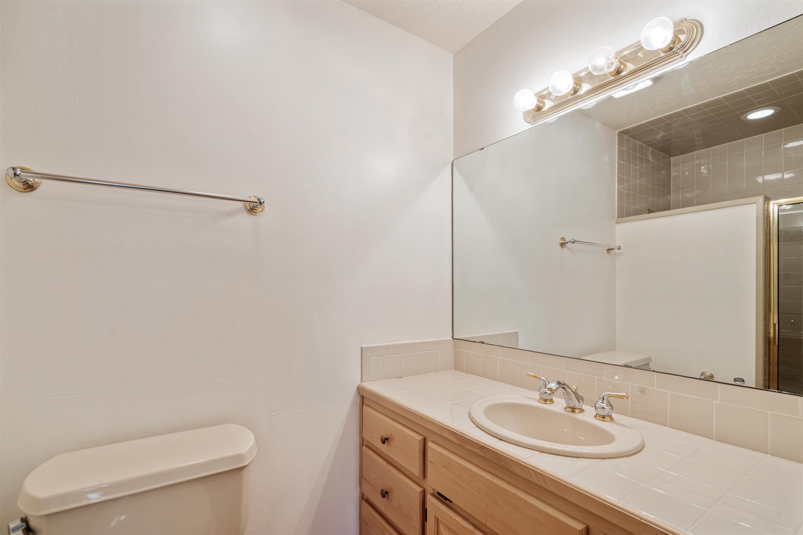 Image 36 of 48 For 108 Ceniza Hills Cir