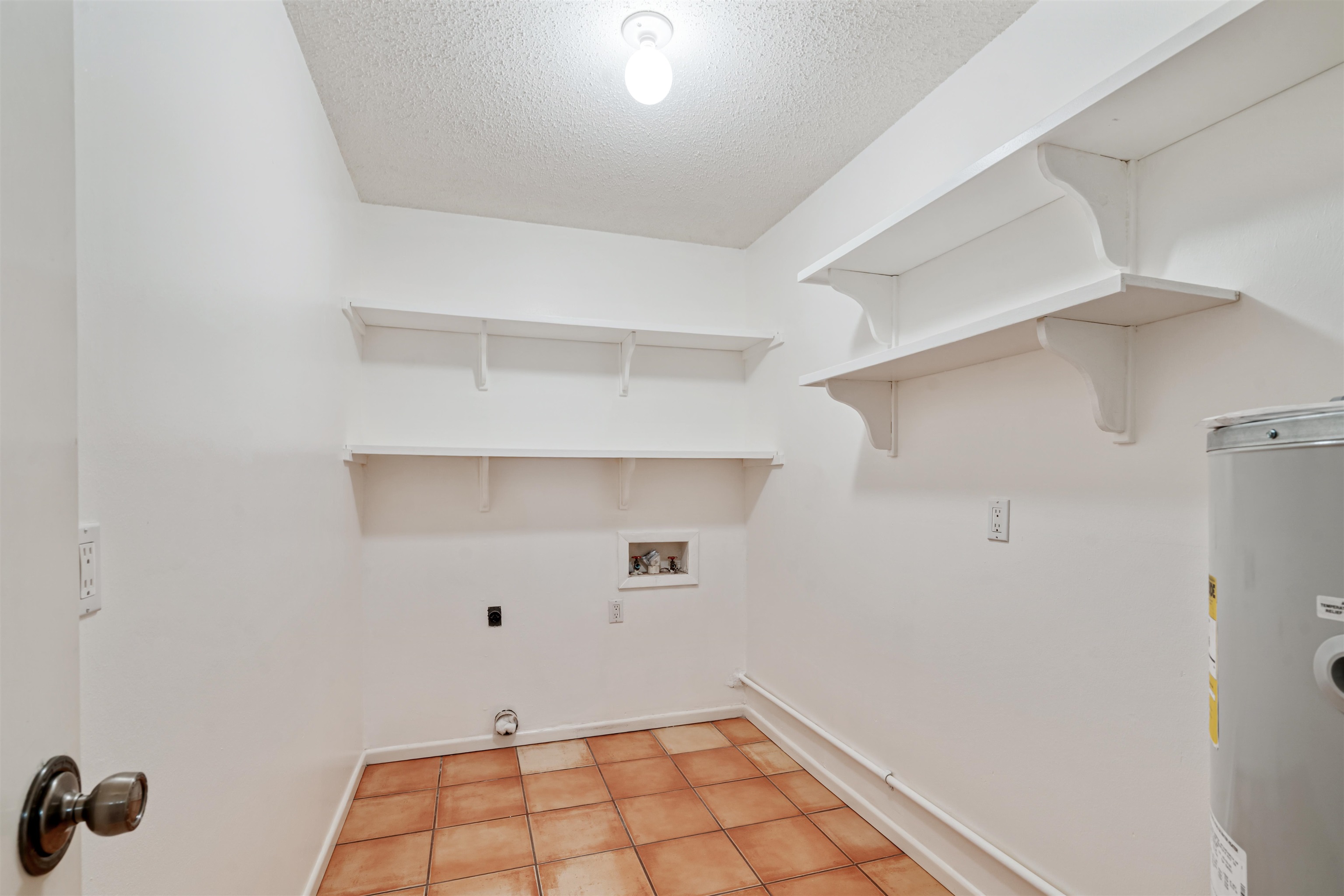 Image 40 of 48 For 108 Ceniza Hills Cir