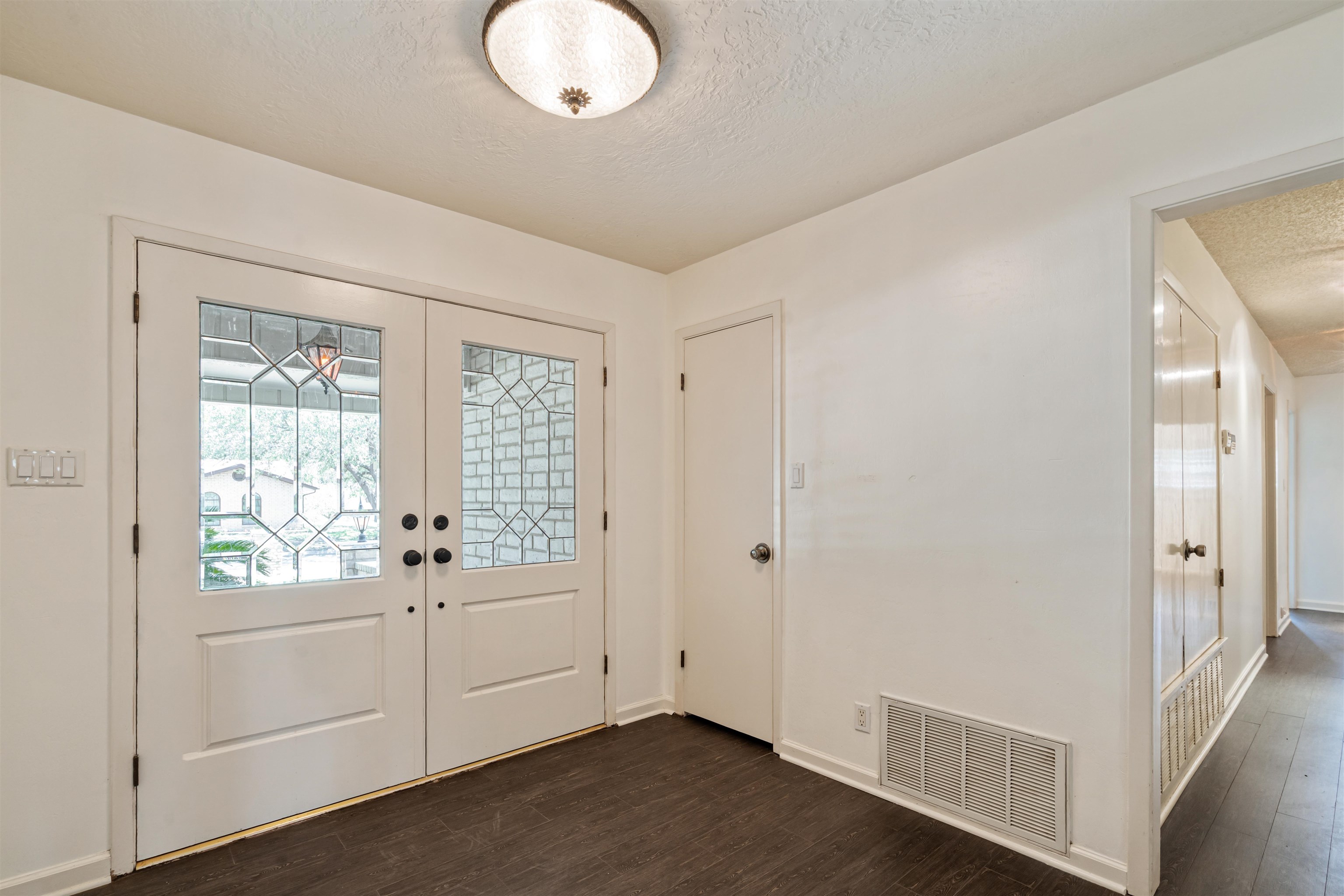 Image 8 of 48 For 108 Ceniza Hills Cir