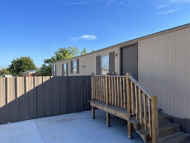 Image 2 of 9 For 907 De La Rosa E