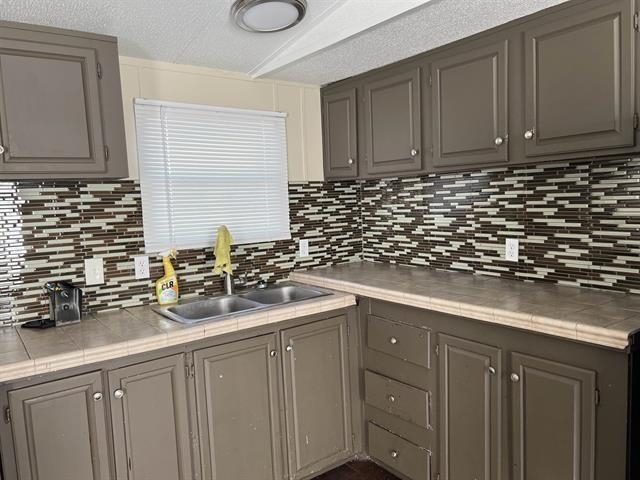 Image 5 of 9 For 907 De La Rosa E