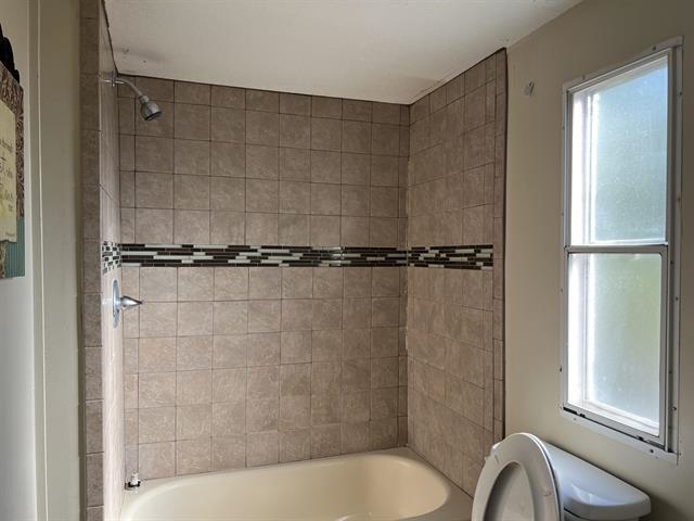 Image 8 of 9 For 907 De La Rosa E