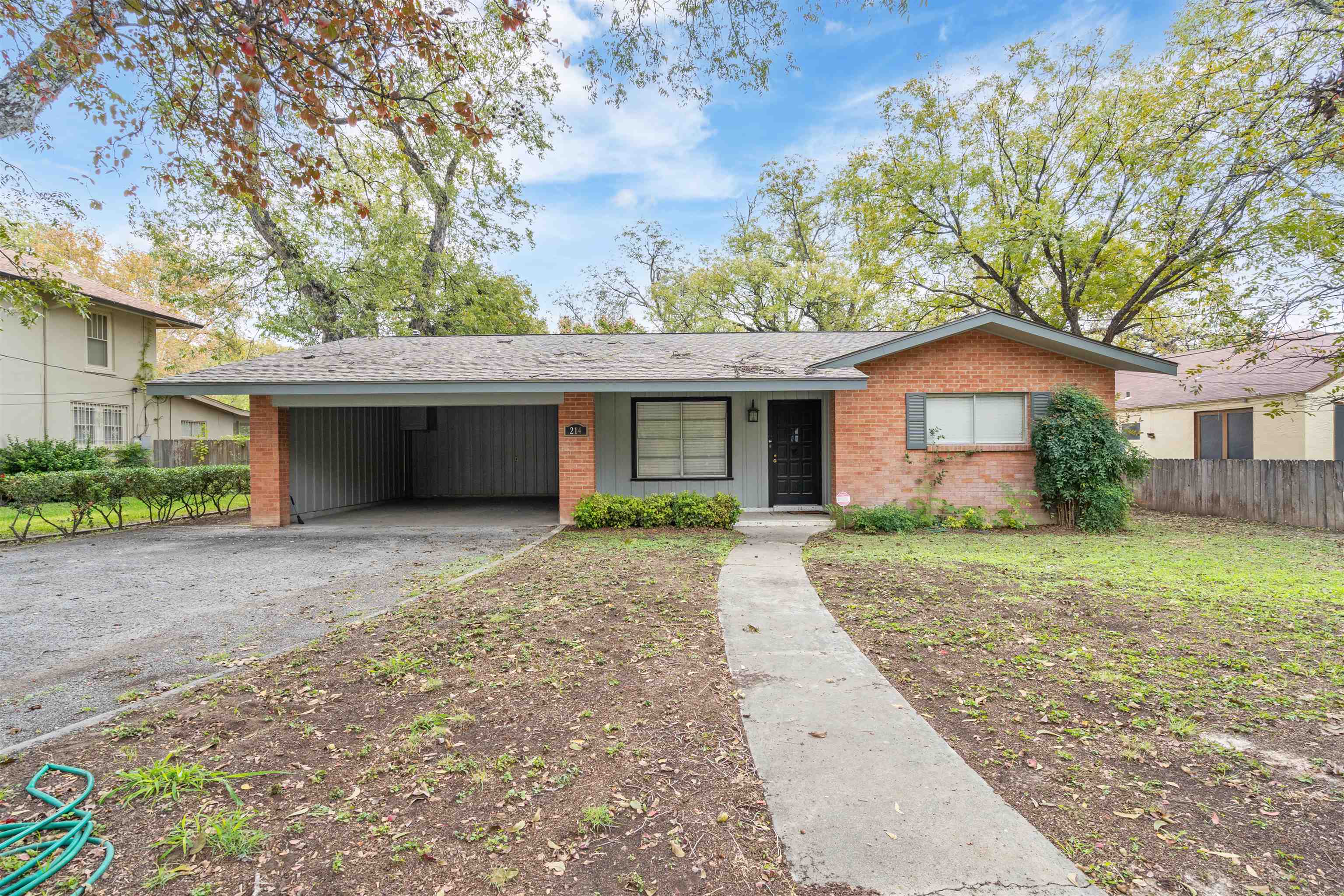 Details for 214 Strickland W, Del Rio, TX 78840