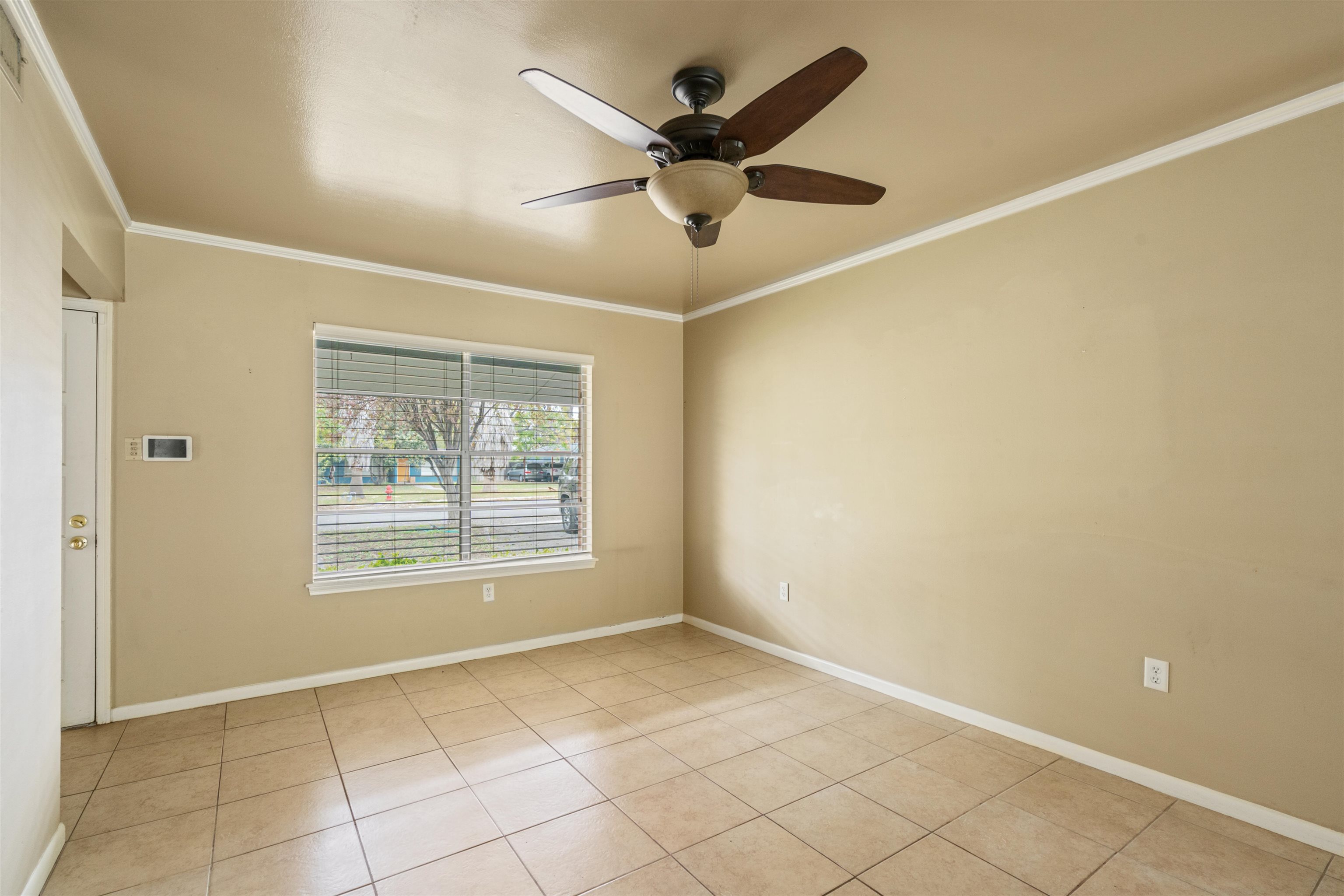 Image 11 of 20 For 214 Strickland W