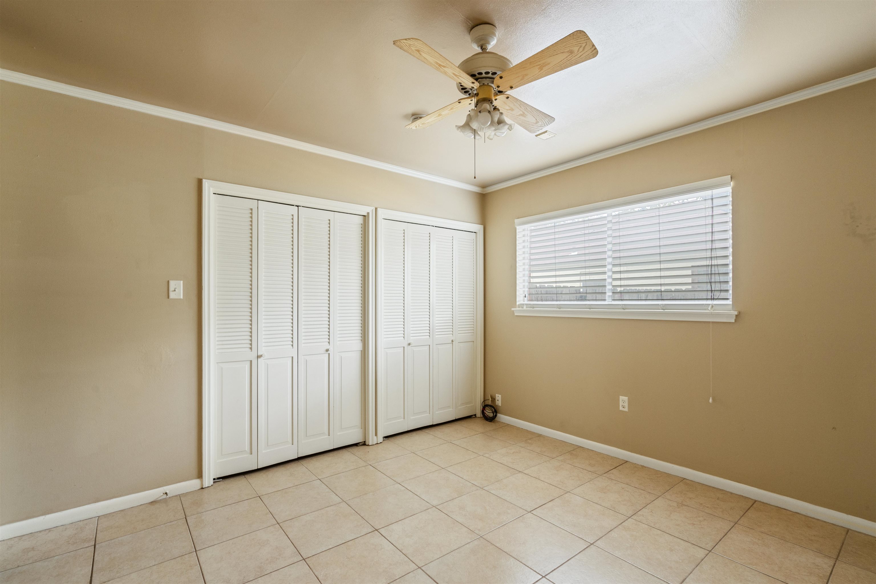 Image 14 of 20 For 214 Strickland W