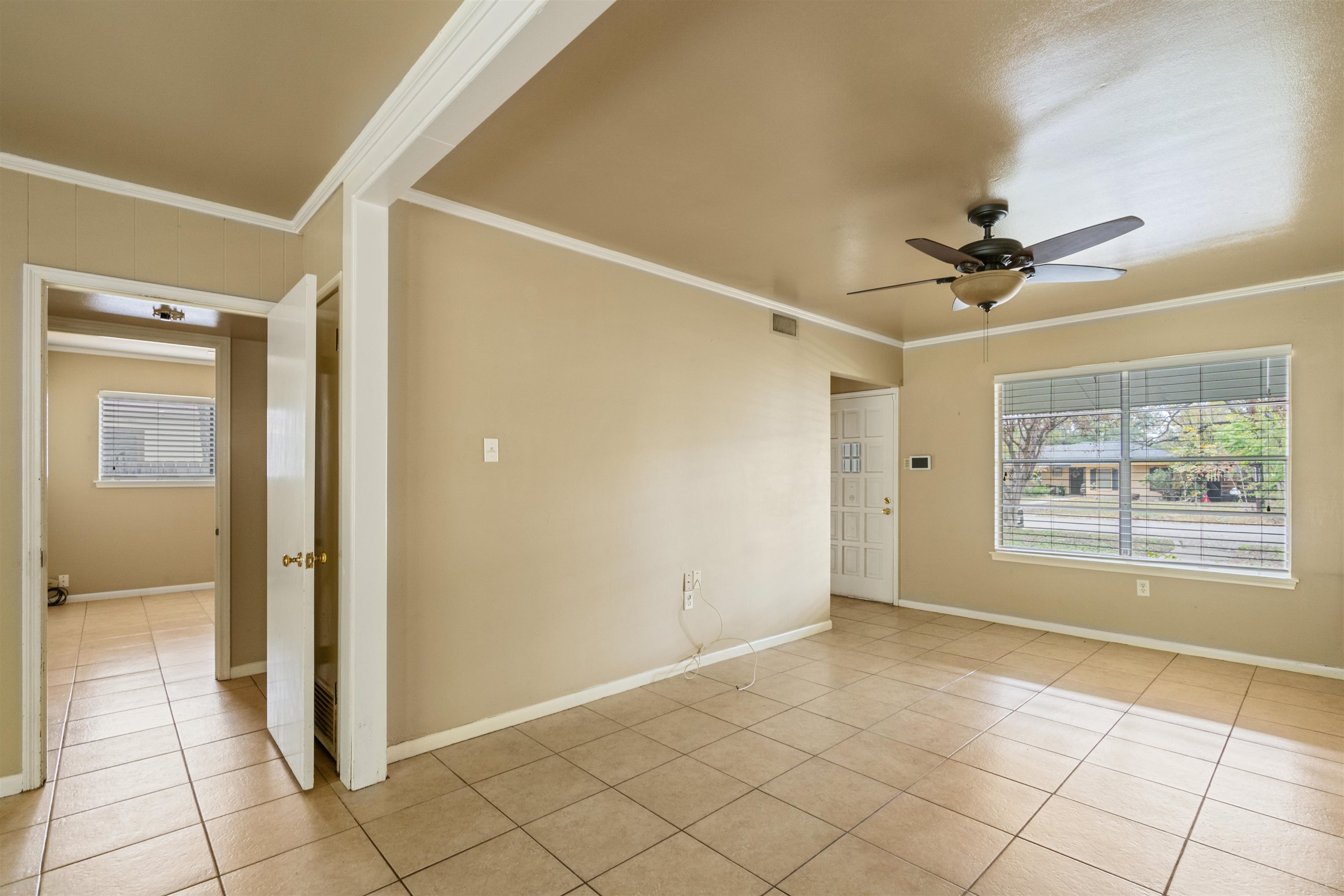 Image 3 of 20 For 214 Strickland W