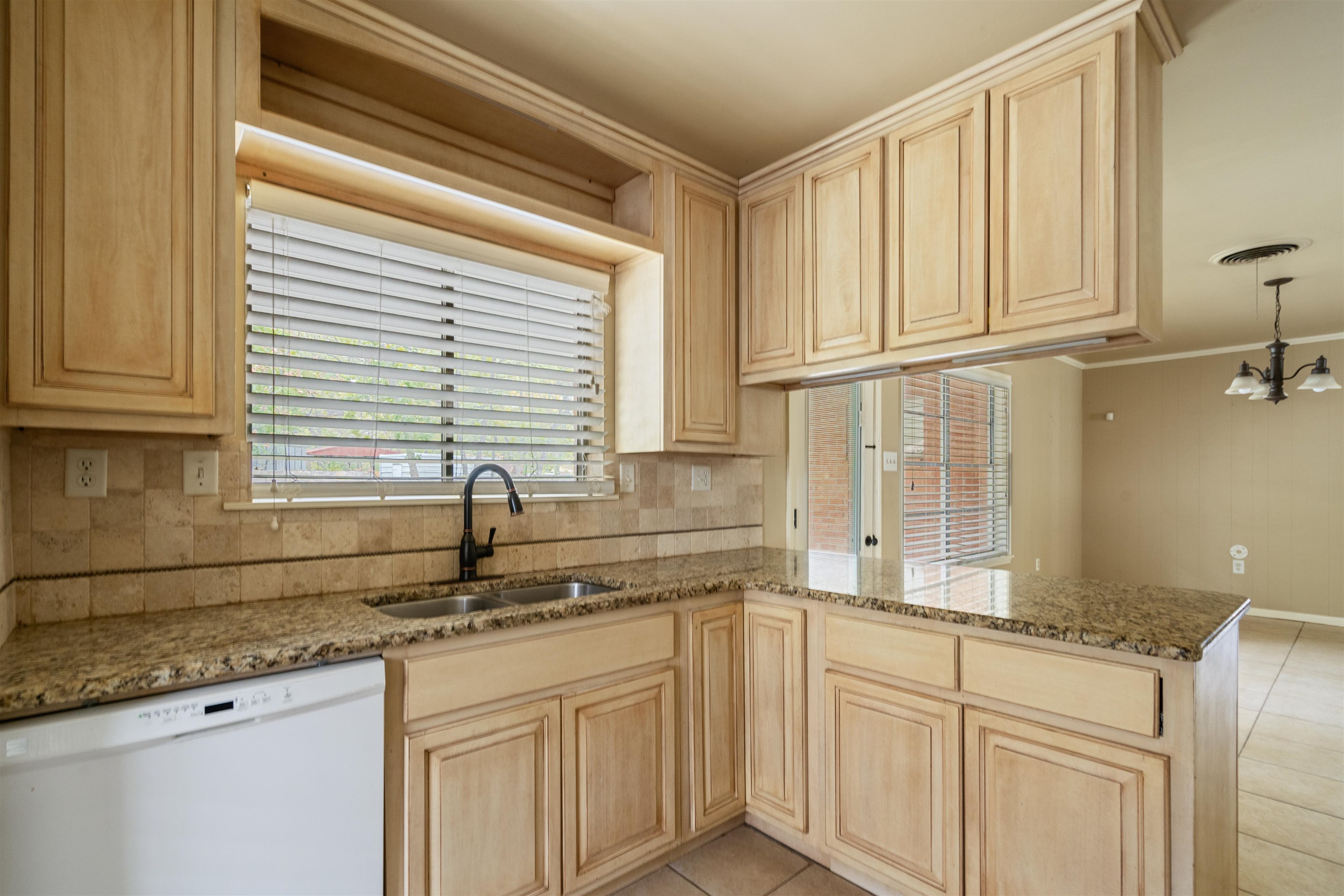 Image 6 of 20 For 214 Strickland W