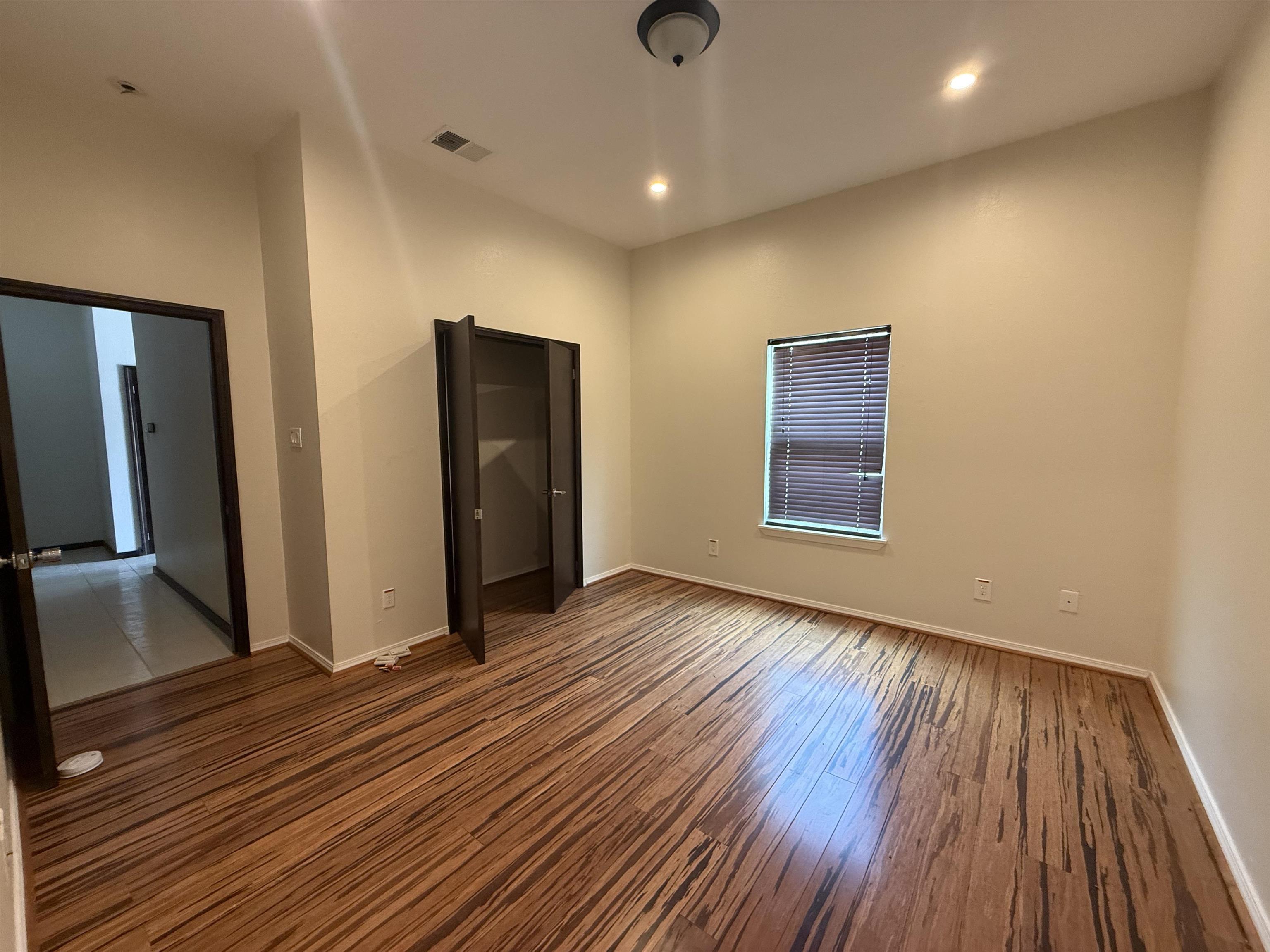 Image 15 of 29 For 105 Margaret