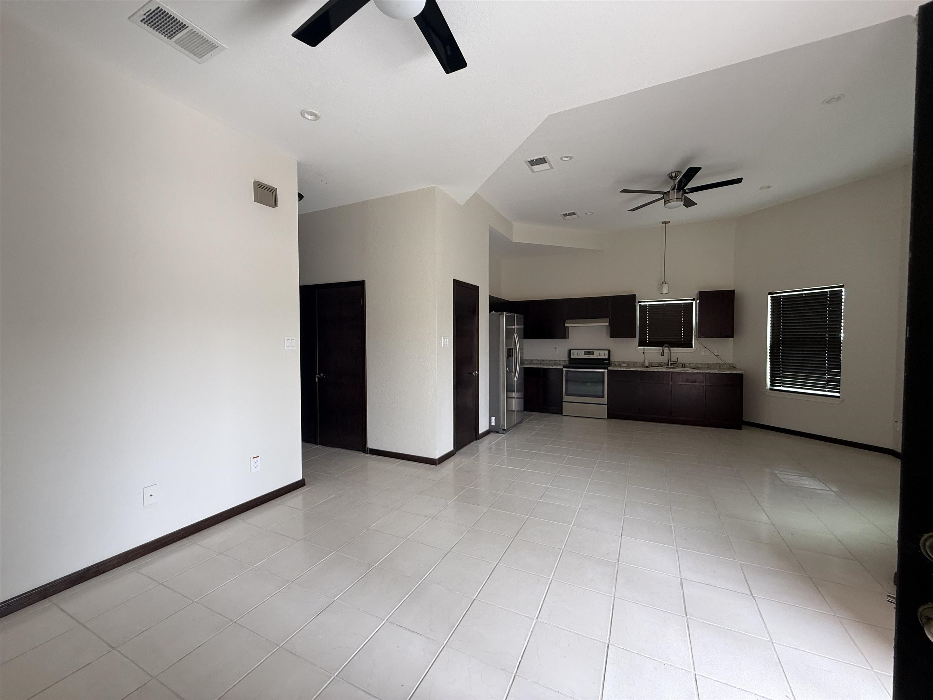 Image 17 of 29 For 105 Margaret