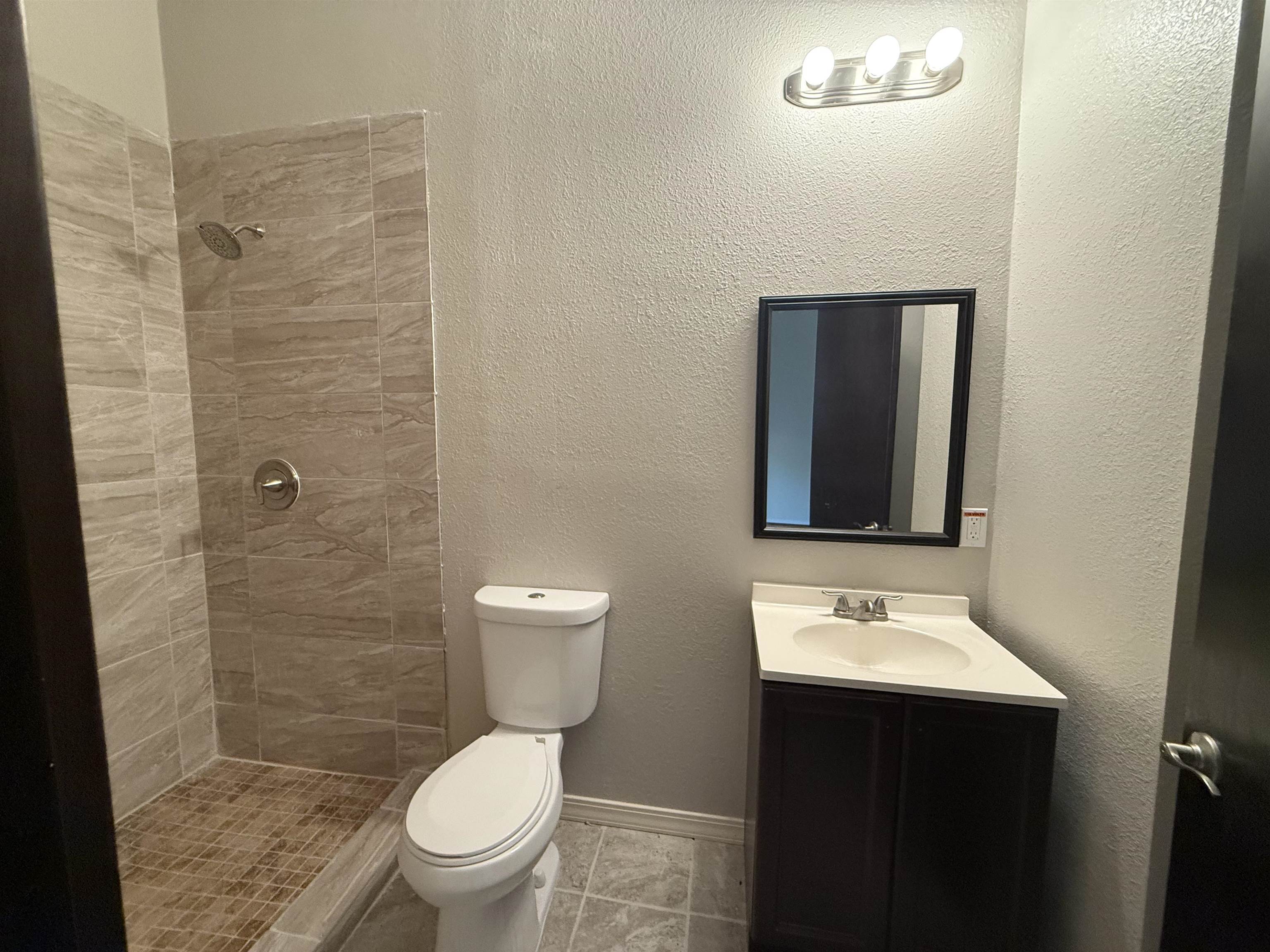 Image 18 of 29 For 105 Margaret