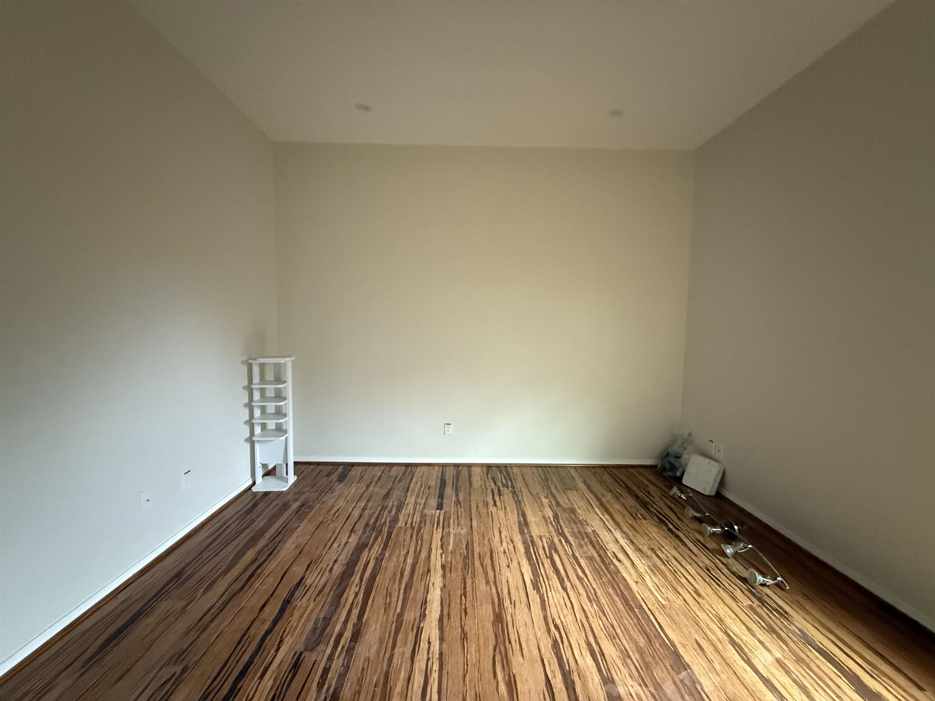 Image 26 of 29 For 105 Margaret