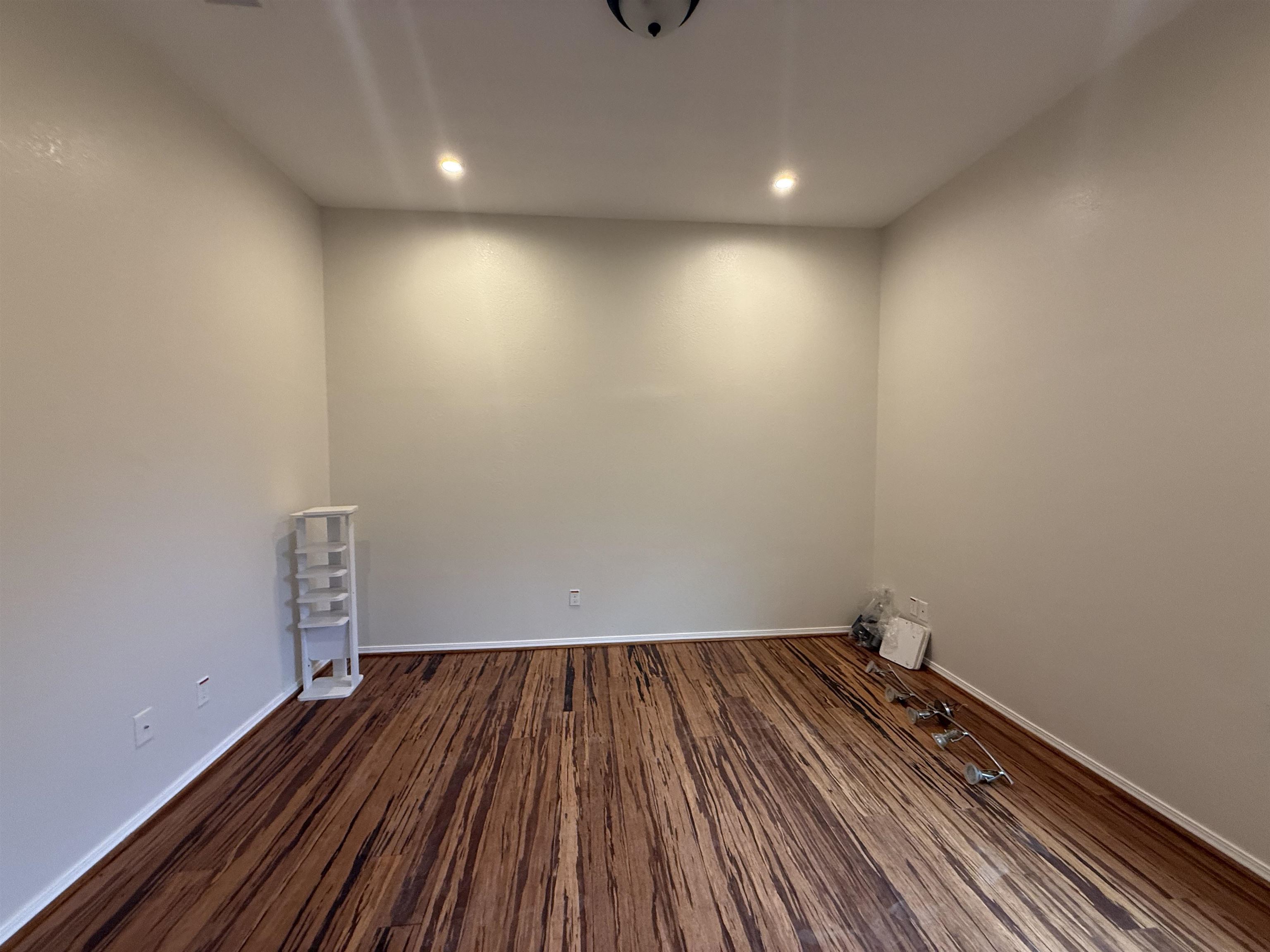 Image 27 of 29 For 105 Margaret