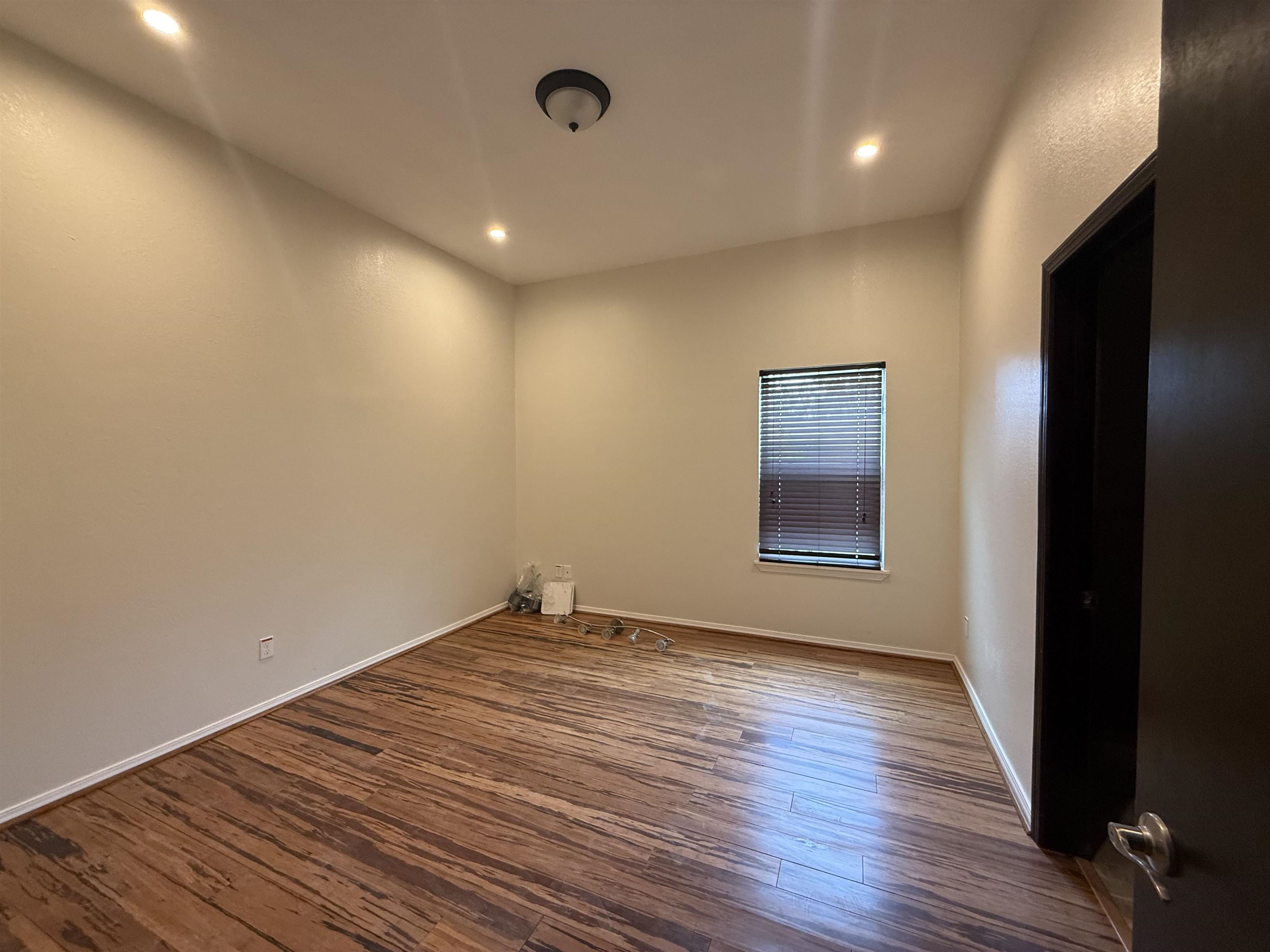 Image 29 of 29 For 105 Margaret