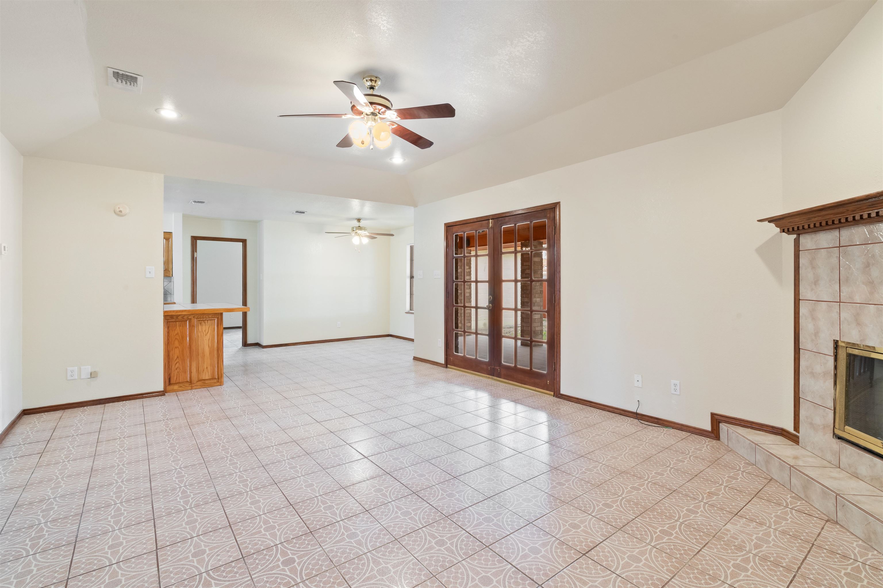 Image 12 of 23 For 104 Virgie