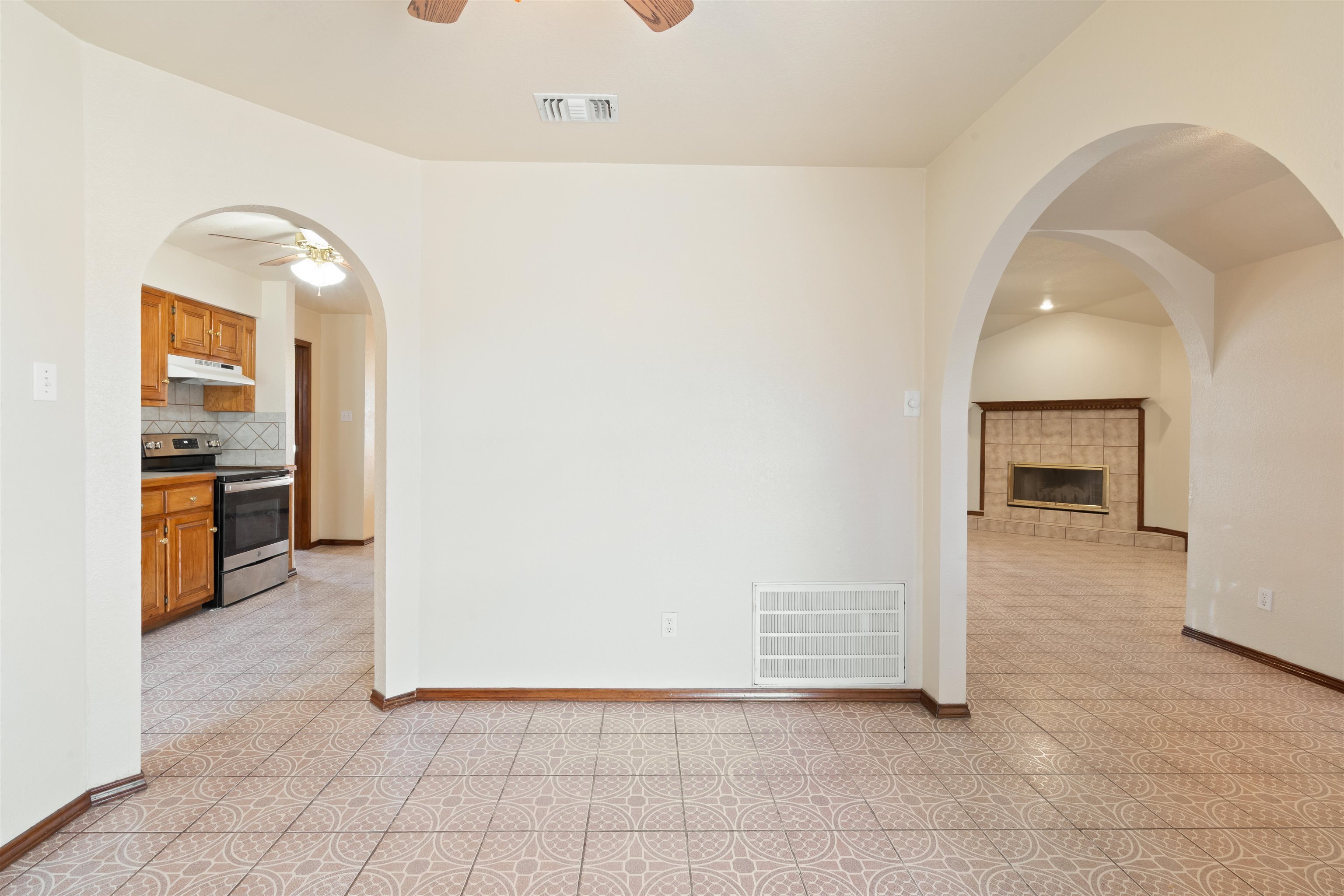 Image 7 of 23 For 104 Virgie