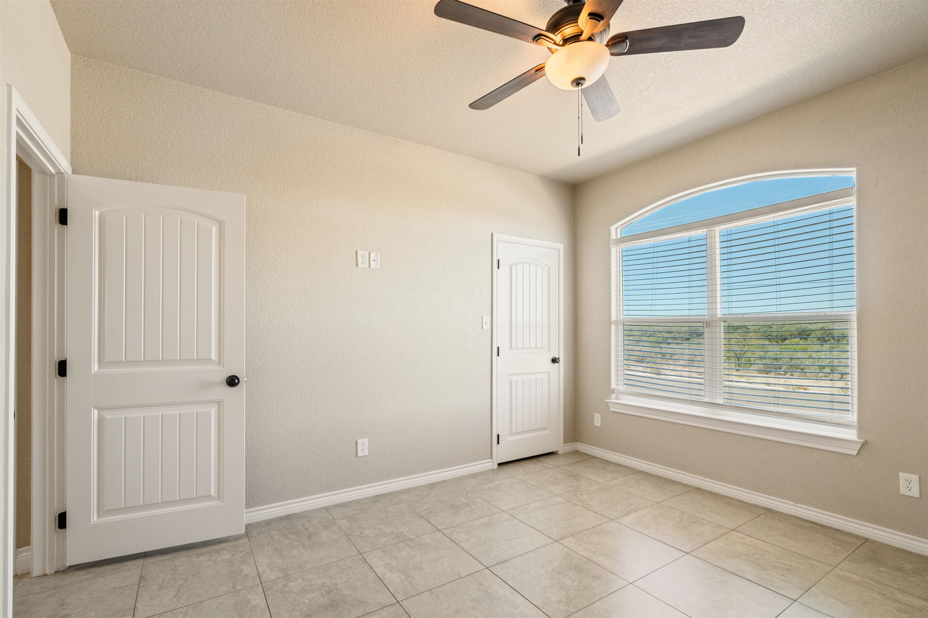 Image 14 of 21 For 122 Little Bighorn